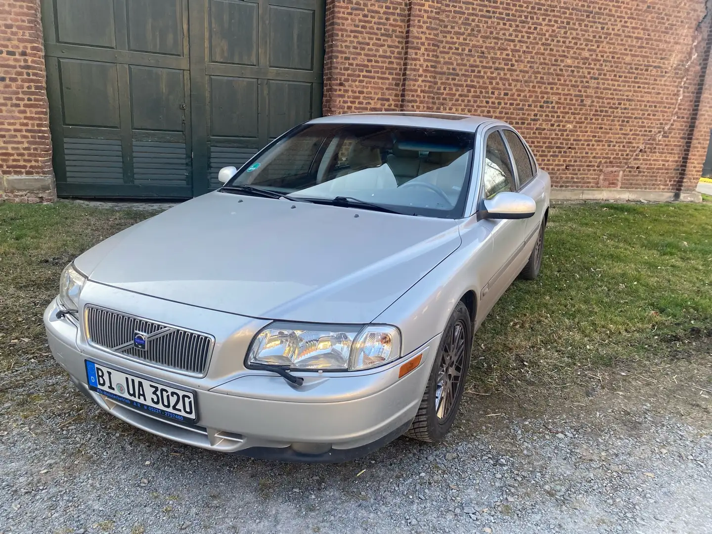 Volvo S80 Volvo S80 Серебристый - 1