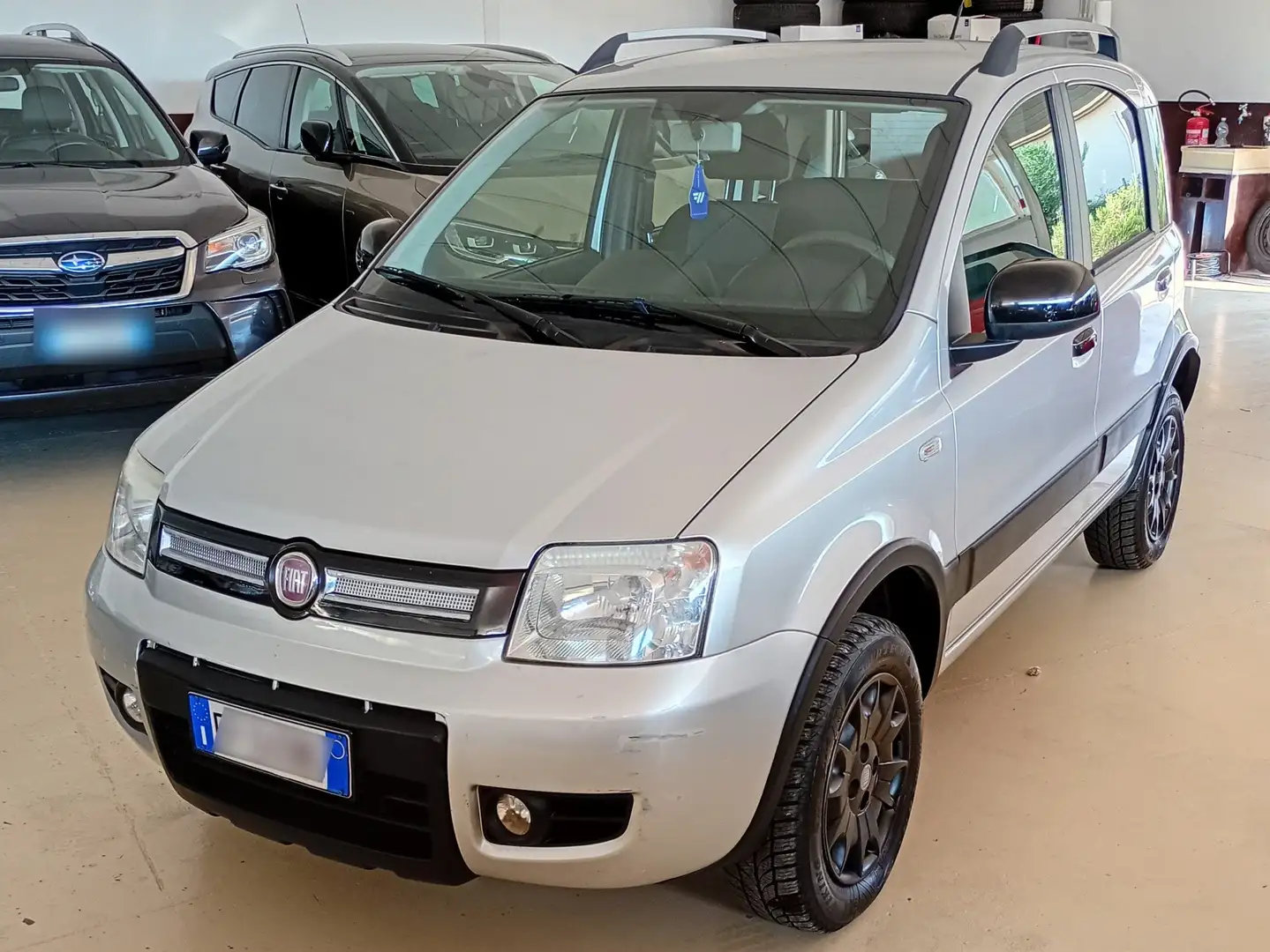 Fiat Panda 1.2 Climbing 4x4 Gris - 1