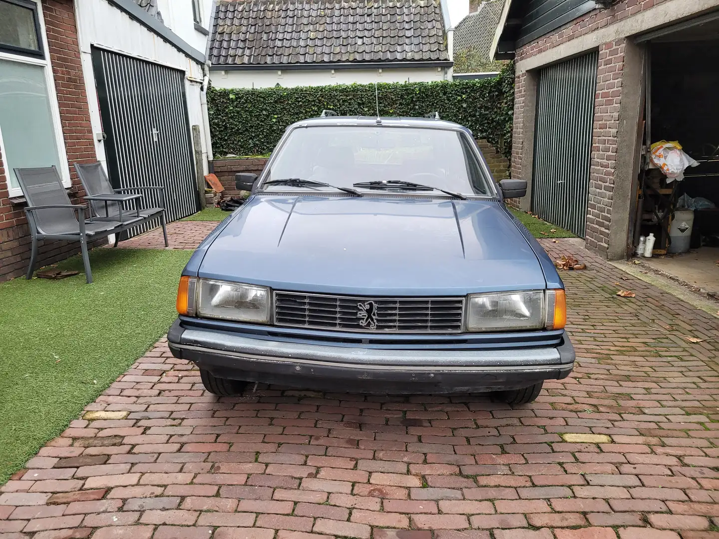 Peugeot 305 1.6 Break Blau - 2