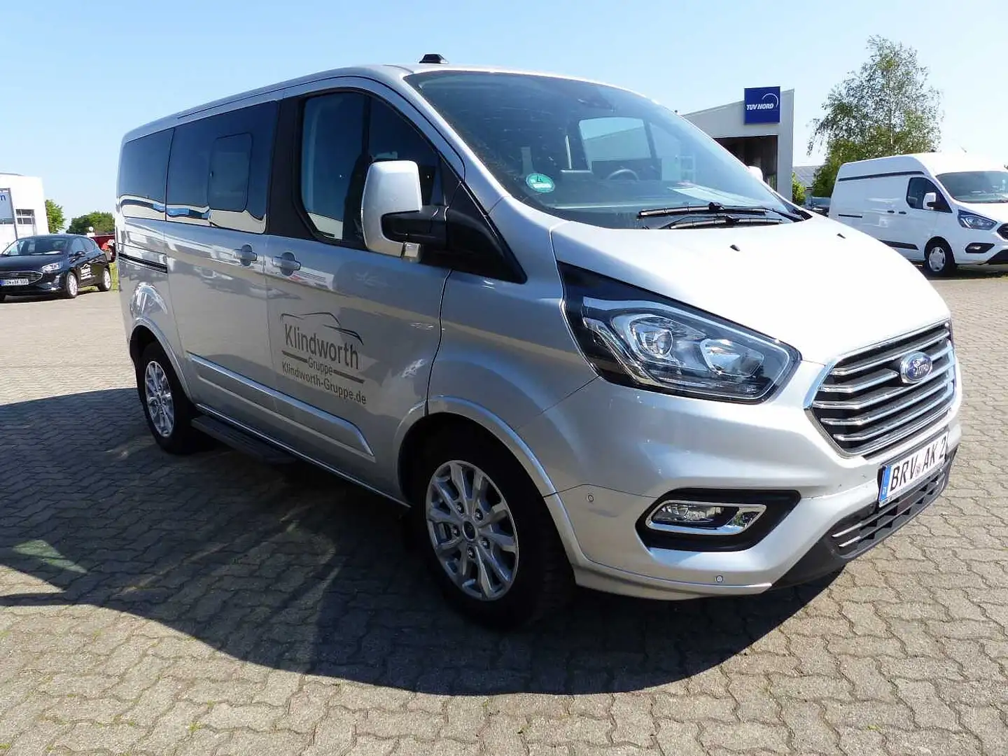 Ford Tourneo Custom 320 EcoBlue L1H1 Titanium Navi,Kamera Silber - 2
