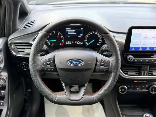 Ford Fiesta view 13