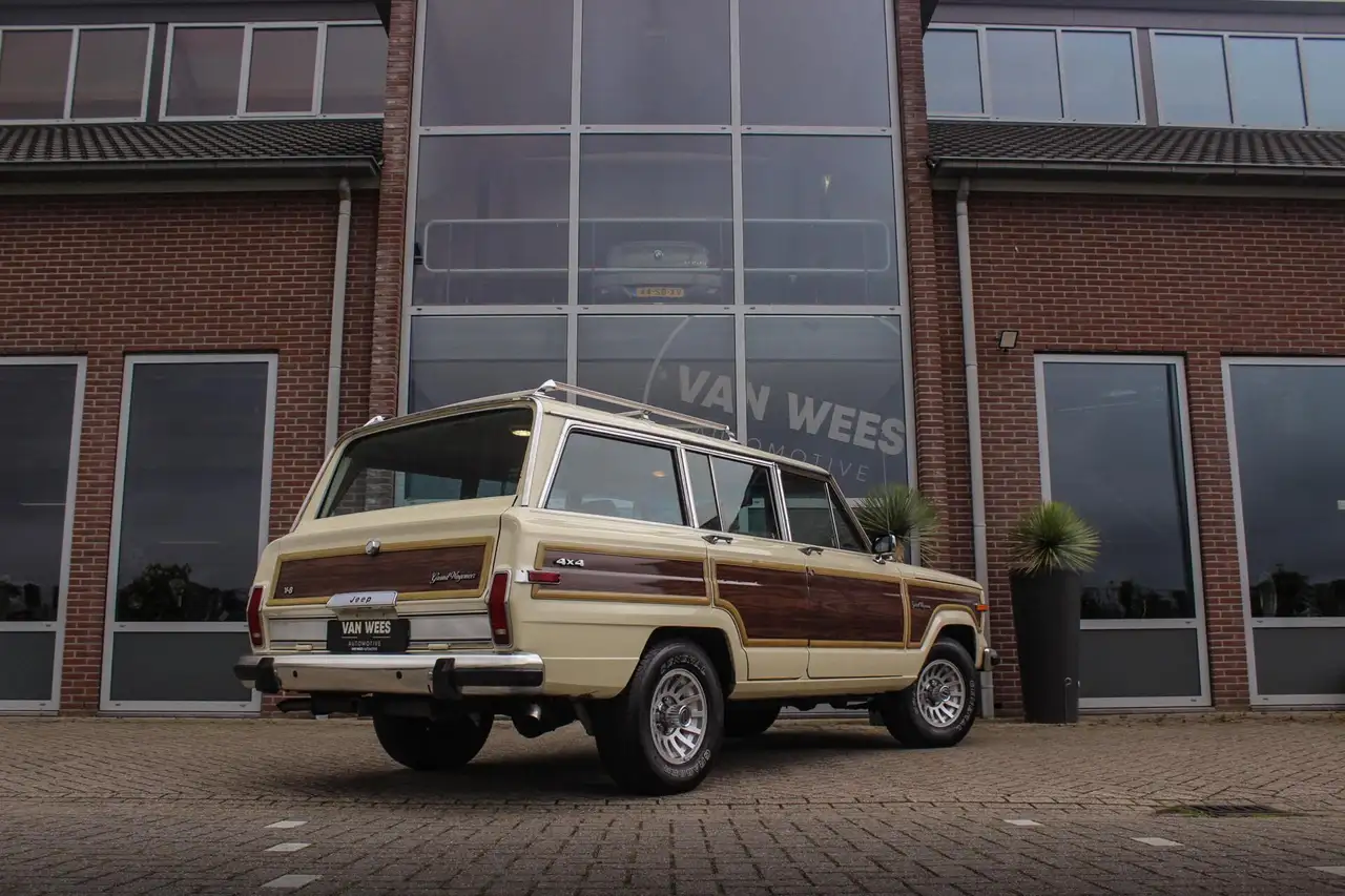 Jeep Wagoneer 5.9 V8 Limited Wagon | Origineel | 1979 | Dakraam, foto 5