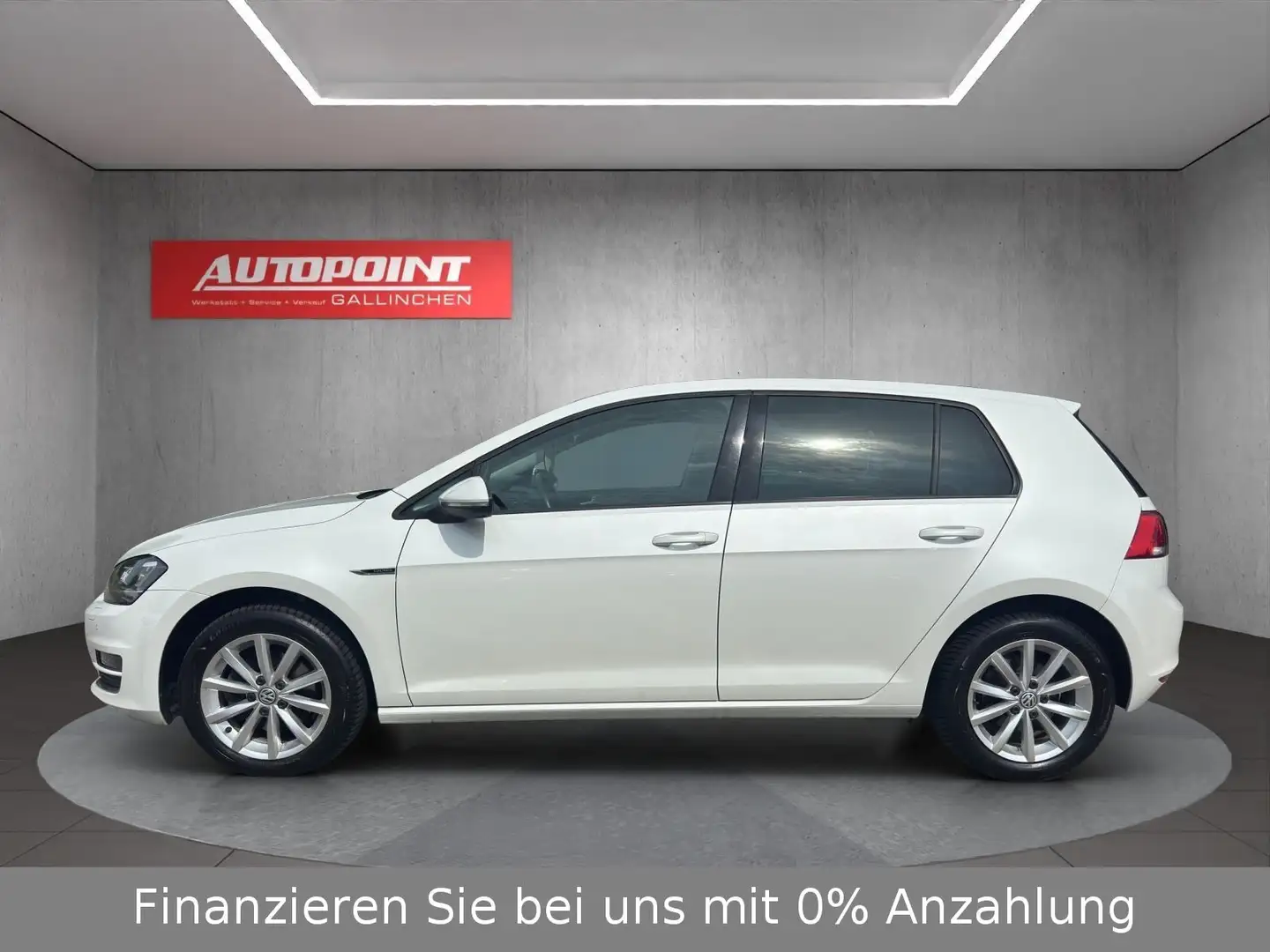 Volkswagen Golf VII Lounge Bi-Xenon+Navi+Sitzhzg aus 2.Hand Blanco - 2