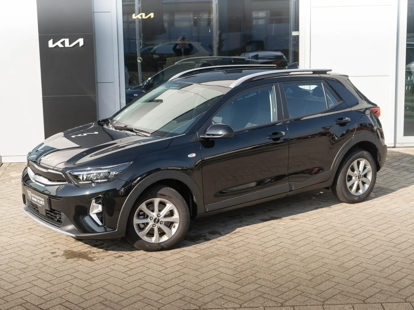 Kia Stonic 1.0 T-GDi MHEV DynamicLine | Navigatie | Climate C Noir - 2
