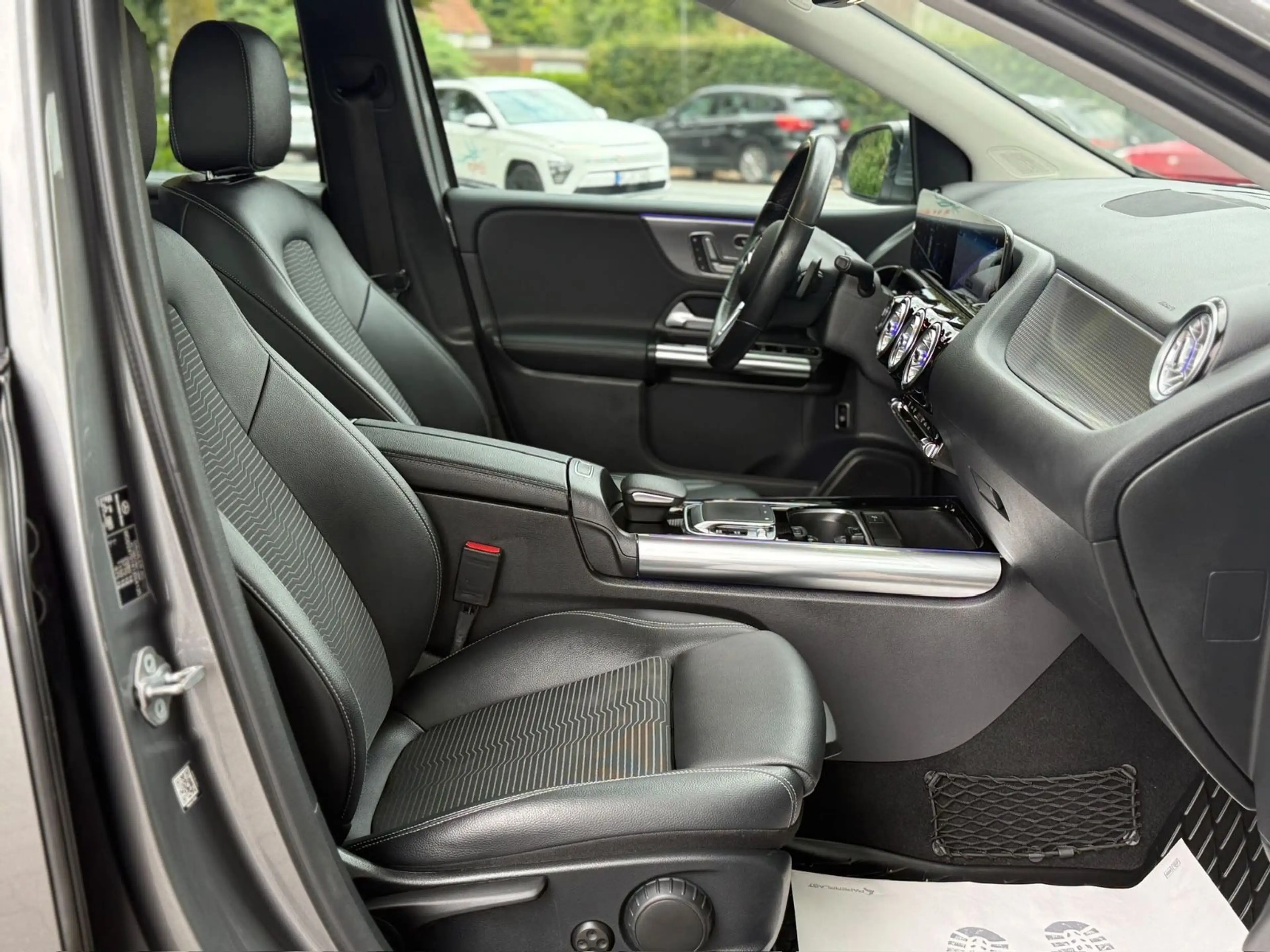 Mercedes-Benz B 220 d*AUTOMATIK*NAVI*LEDER*KAMERA*LED* — photo 12