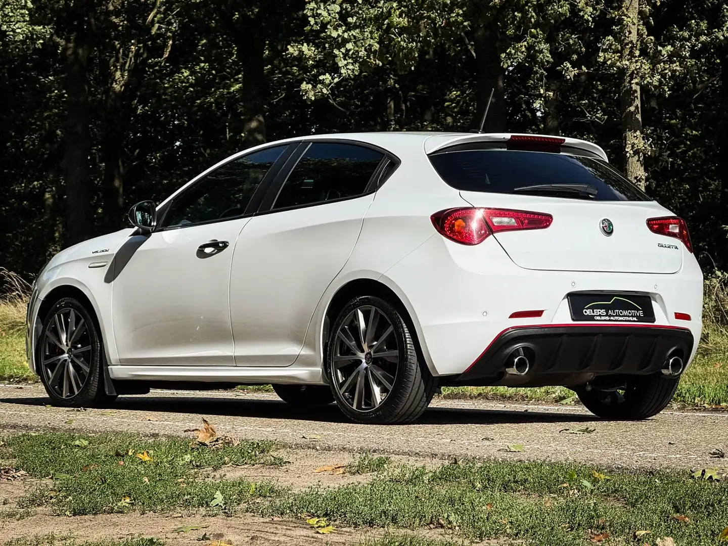 Alfa Romeo Giulietta 1.750 Turbo Veloce | Clima | Cruise | Navi | Xenon Wit - 2