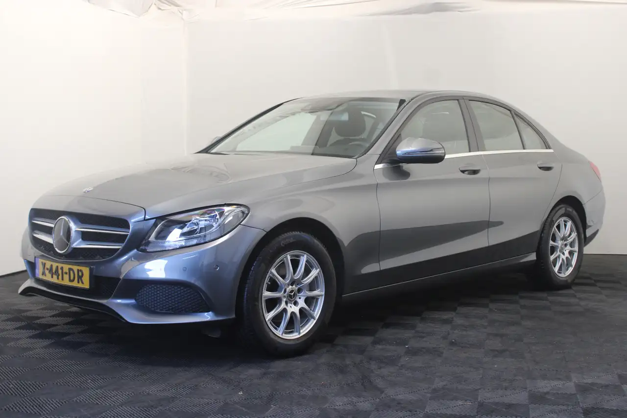 Mercedes-Benz C 180