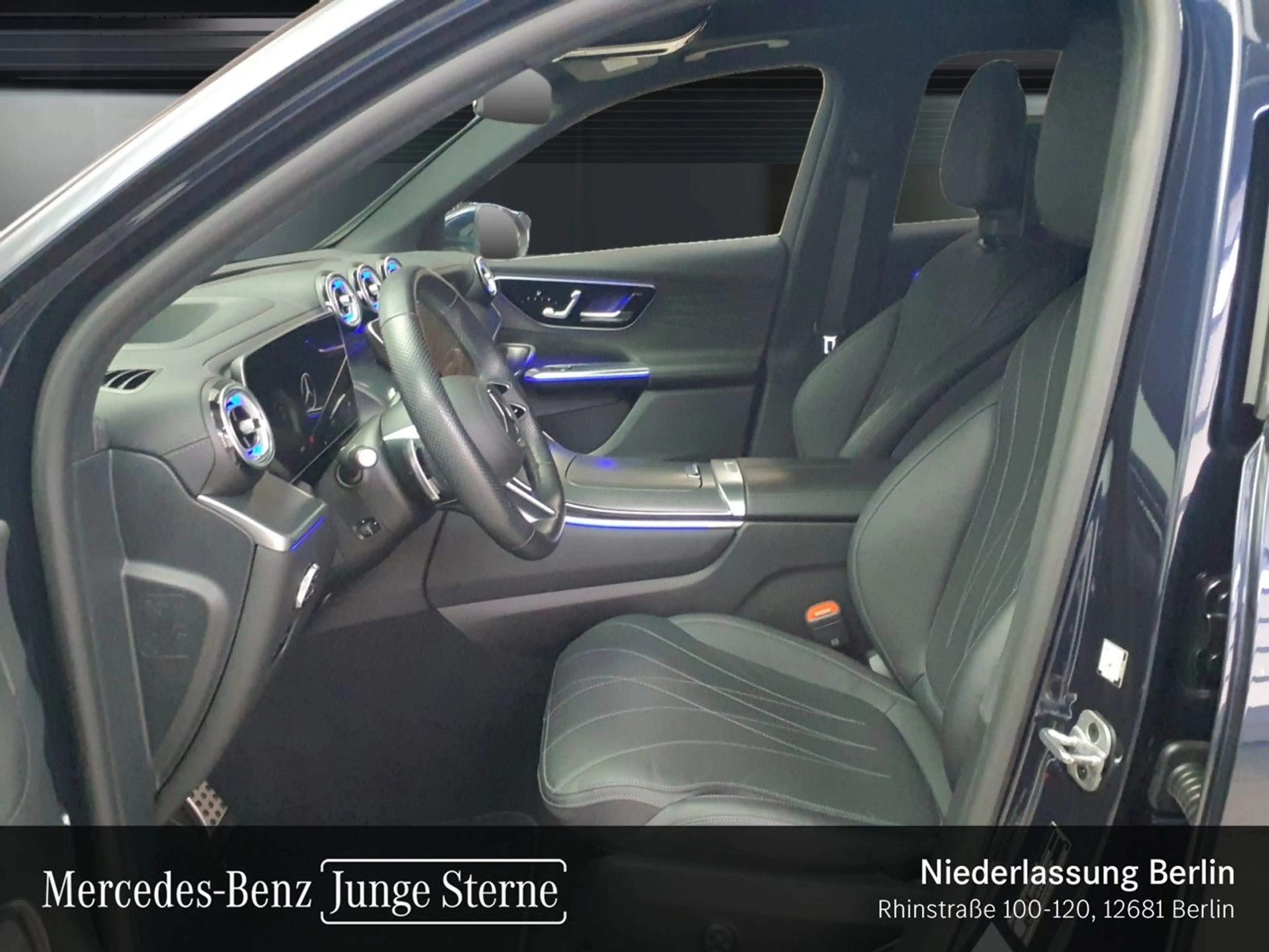 Mercedes-Benz GLC 300 e 4M AMG+PANO+360+AHK+BURMESTER+KEYLESS+9G — photo 11