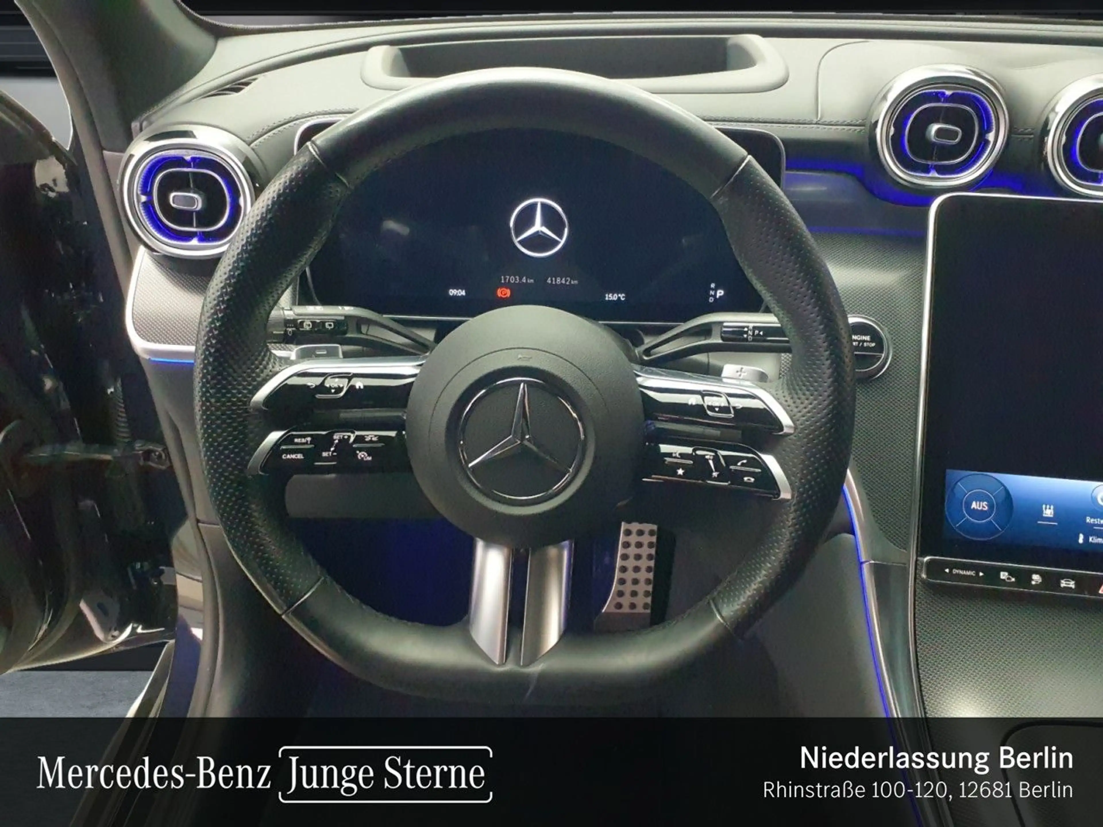 Mercedes-Benz GLC 300 e 4M AMG+PANO+360+AHK+BURMESTER+KEYLESS+9G — photo 14