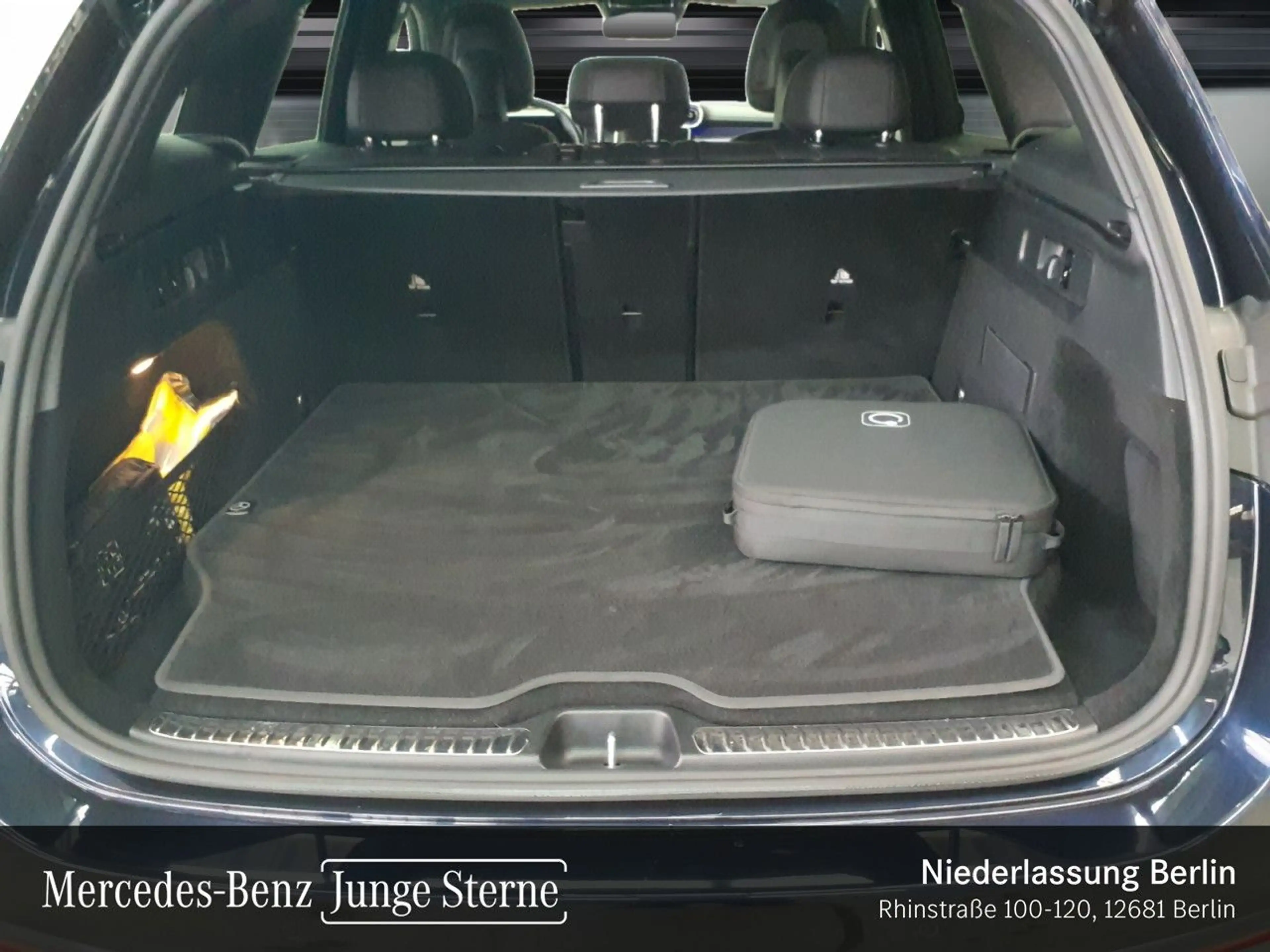 Mercedes-Benz GLC 300 e 4M AMG+PANO+360+AHK+BURMESTER+KEYLESS+9G — photo 6