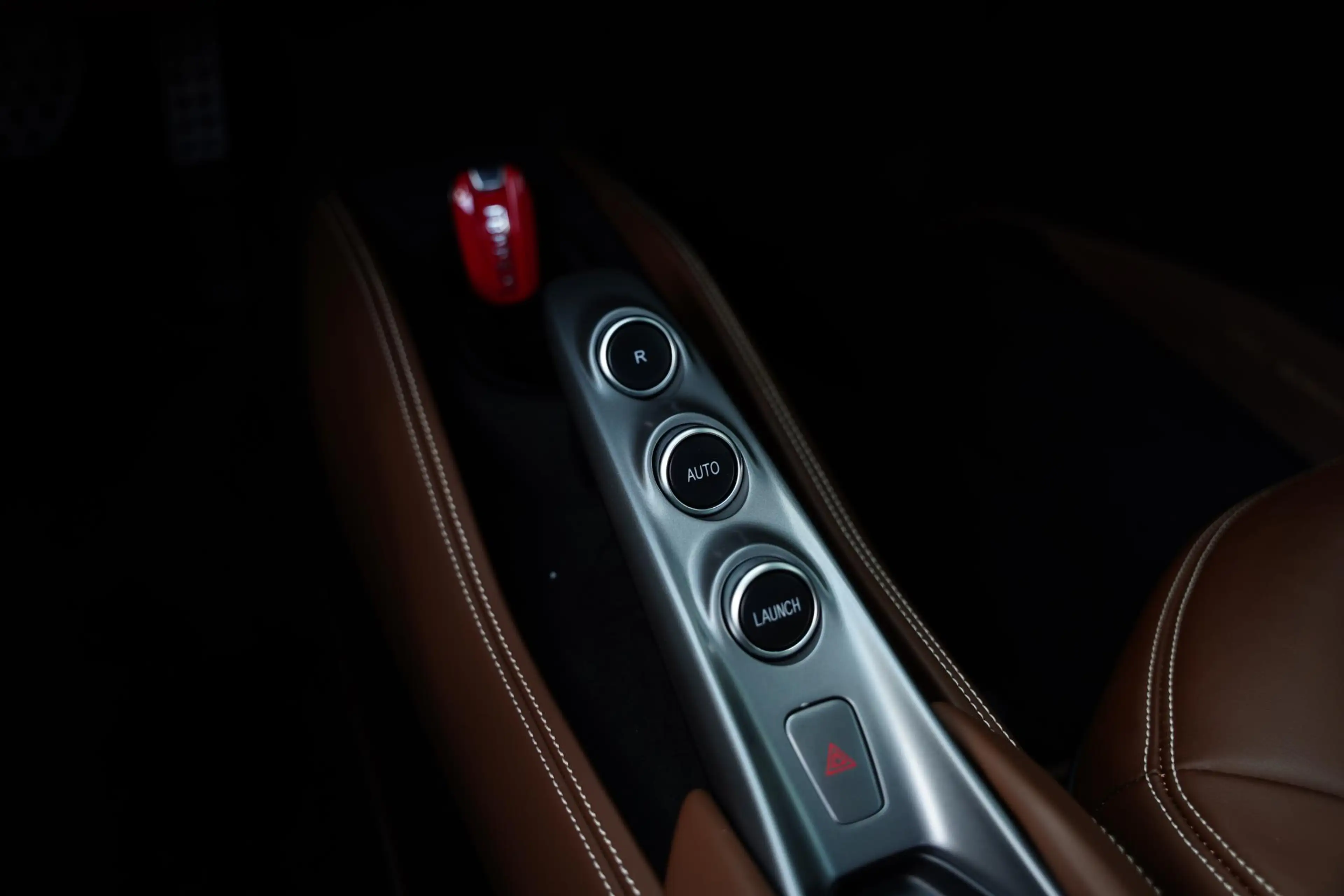 Ferrari F8 Tributo 3.9 V8 HELE / 6D KM / Full Carbon Interior + Exter — photo 19