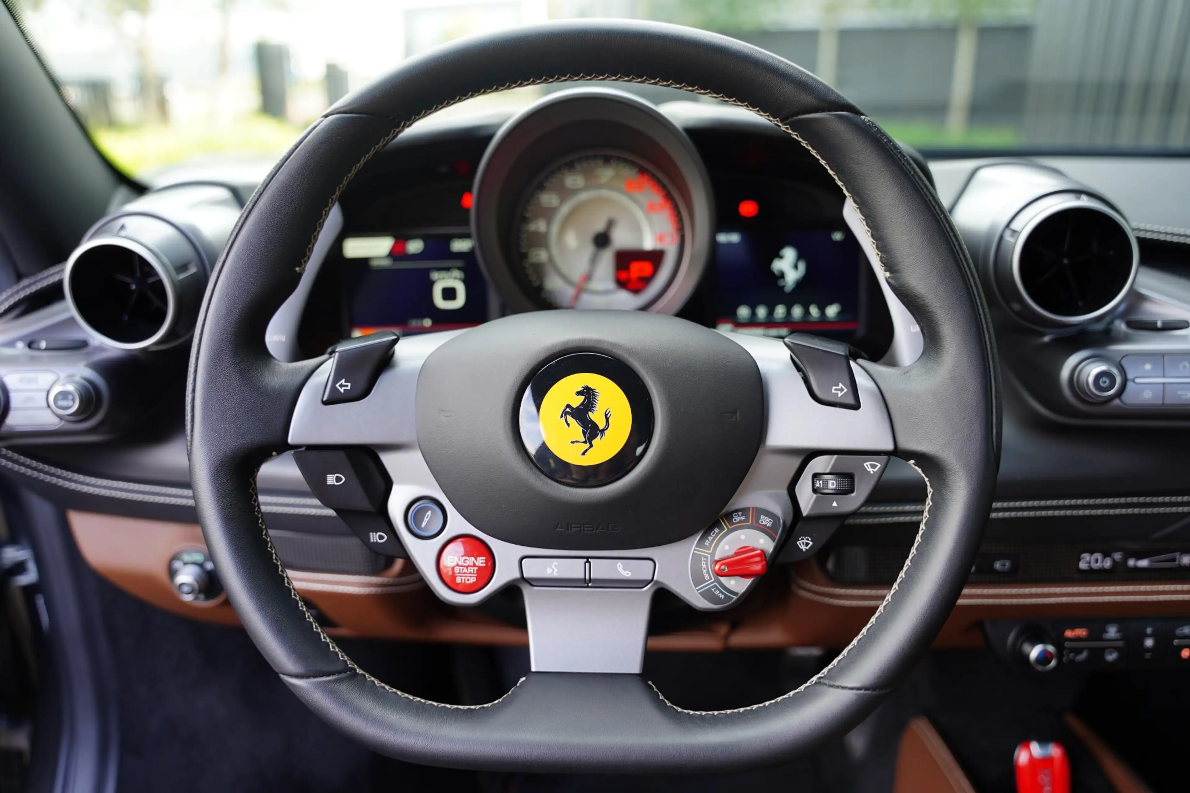 Ferrari F8 Tributo 3.9 V8 HELE / 6D KM / Full Carbon Interior + Exter — photo 7