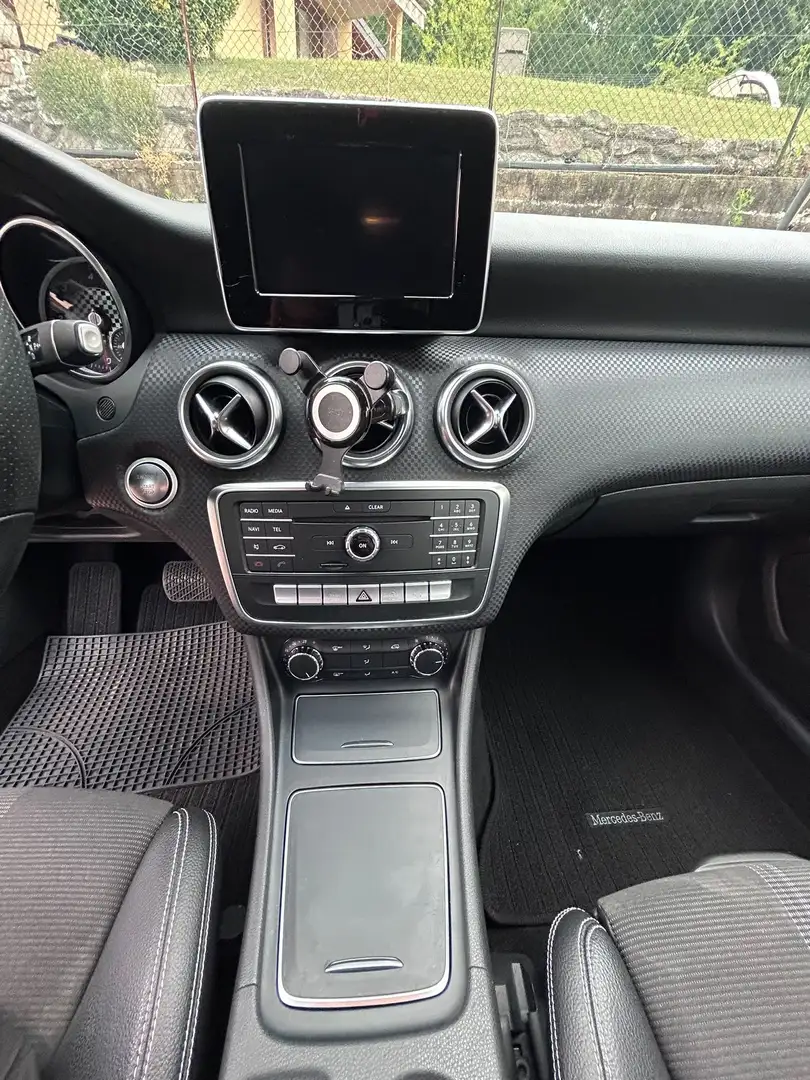 Mercedes-Benz A 180 d Sport Activity edition auto - 2