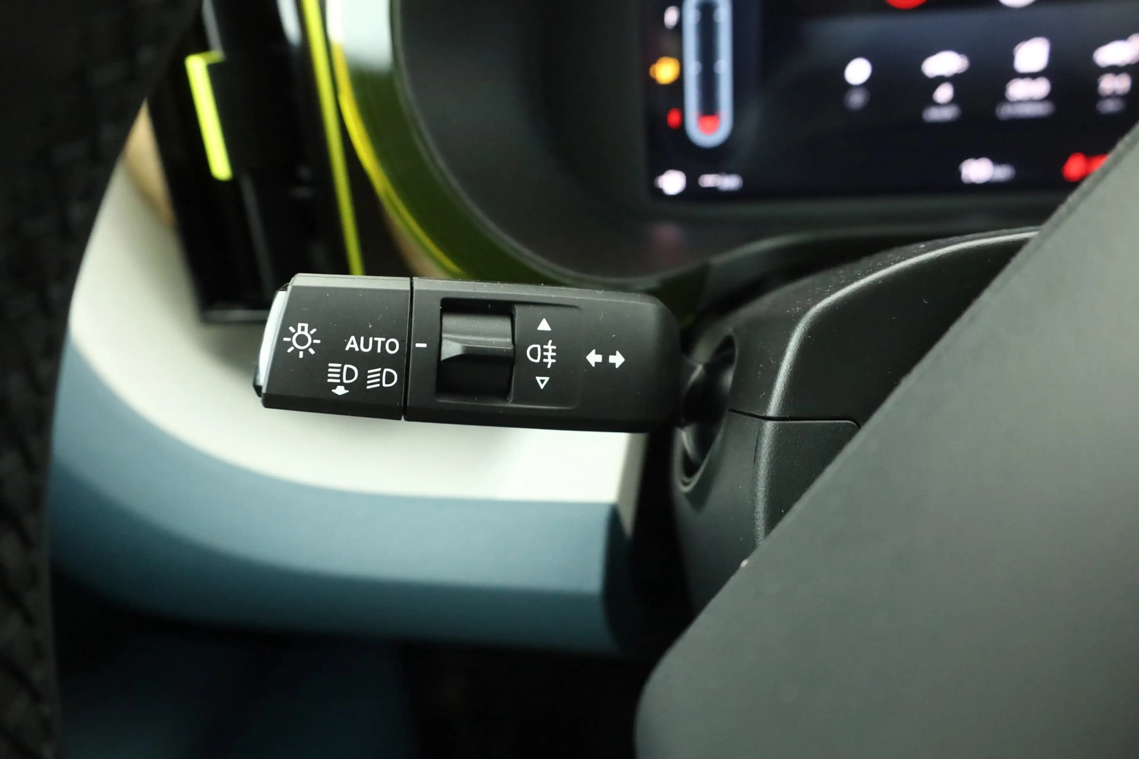 Fiat Grande Panda La Prima 1.2 Hybrid Aut. LED Navi — photo 19