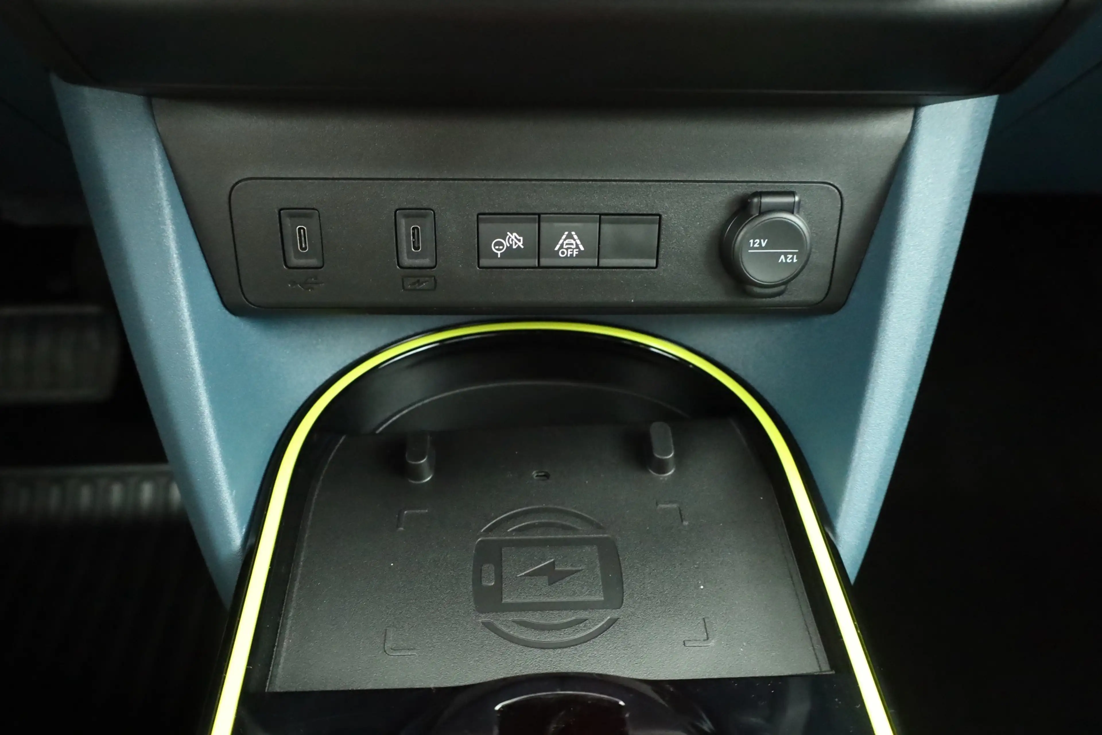 Fiat Grande Panda La Prima 1.2 Hybrid Aut. LED Navi — photo 13