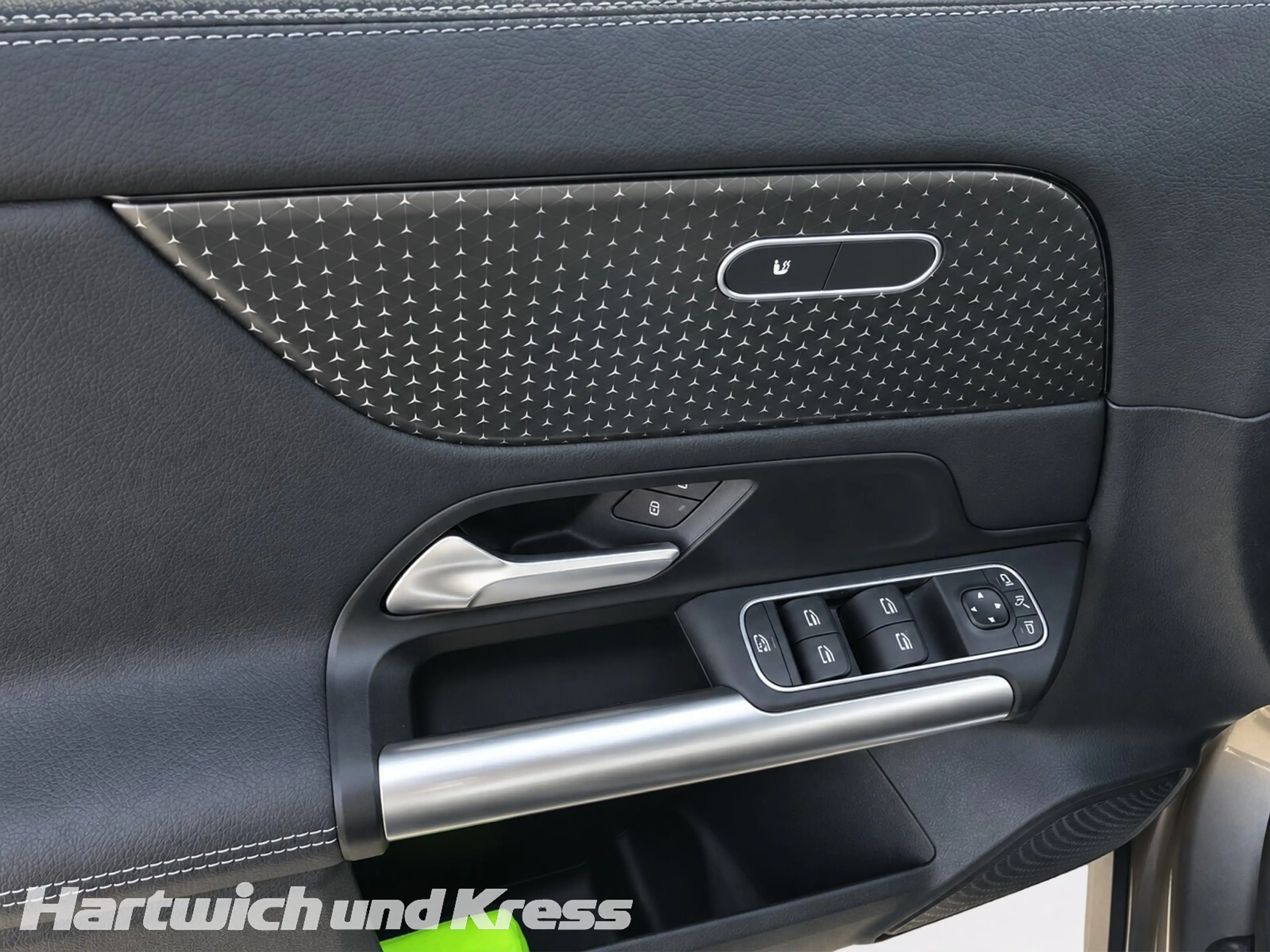 Mercedes-Benz GLA 200 GLA 200 Progressive Line Advanced+Pano+Standheizung+EasyPack+CarPlay+ — photo 12
