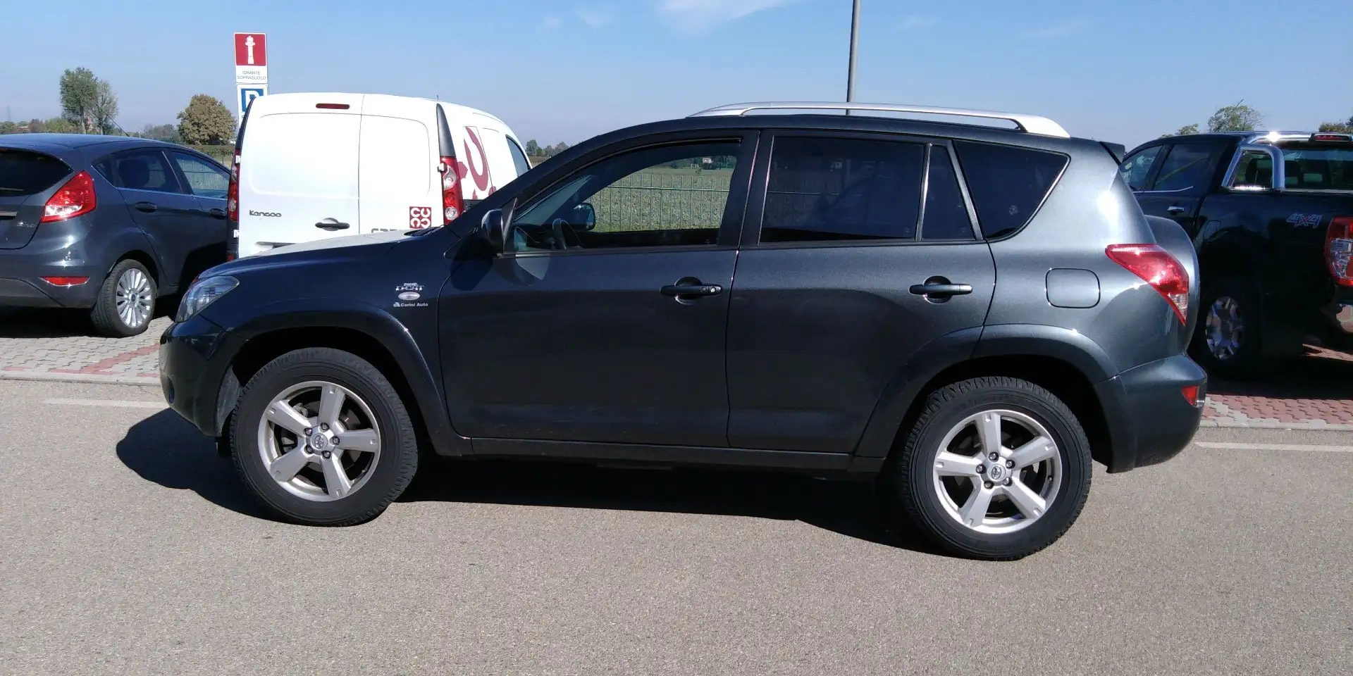 Toyota RAV 4 RAV4 2.2 d-4d Luxury 177cv - 1