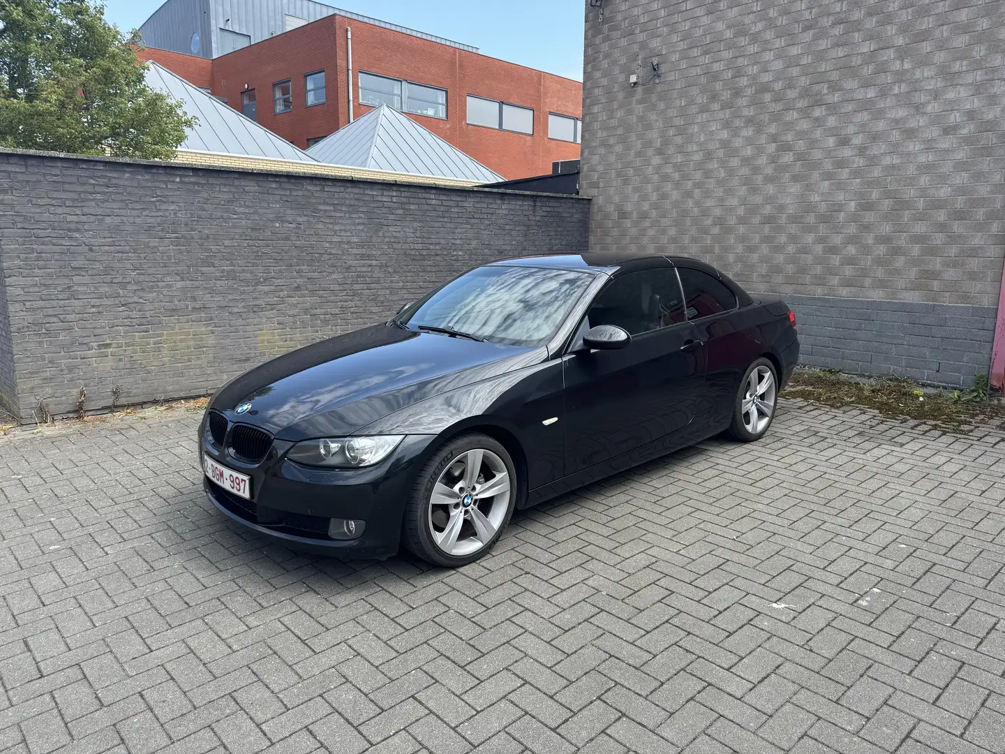 BMW 320 Cabrio Zwart - 1