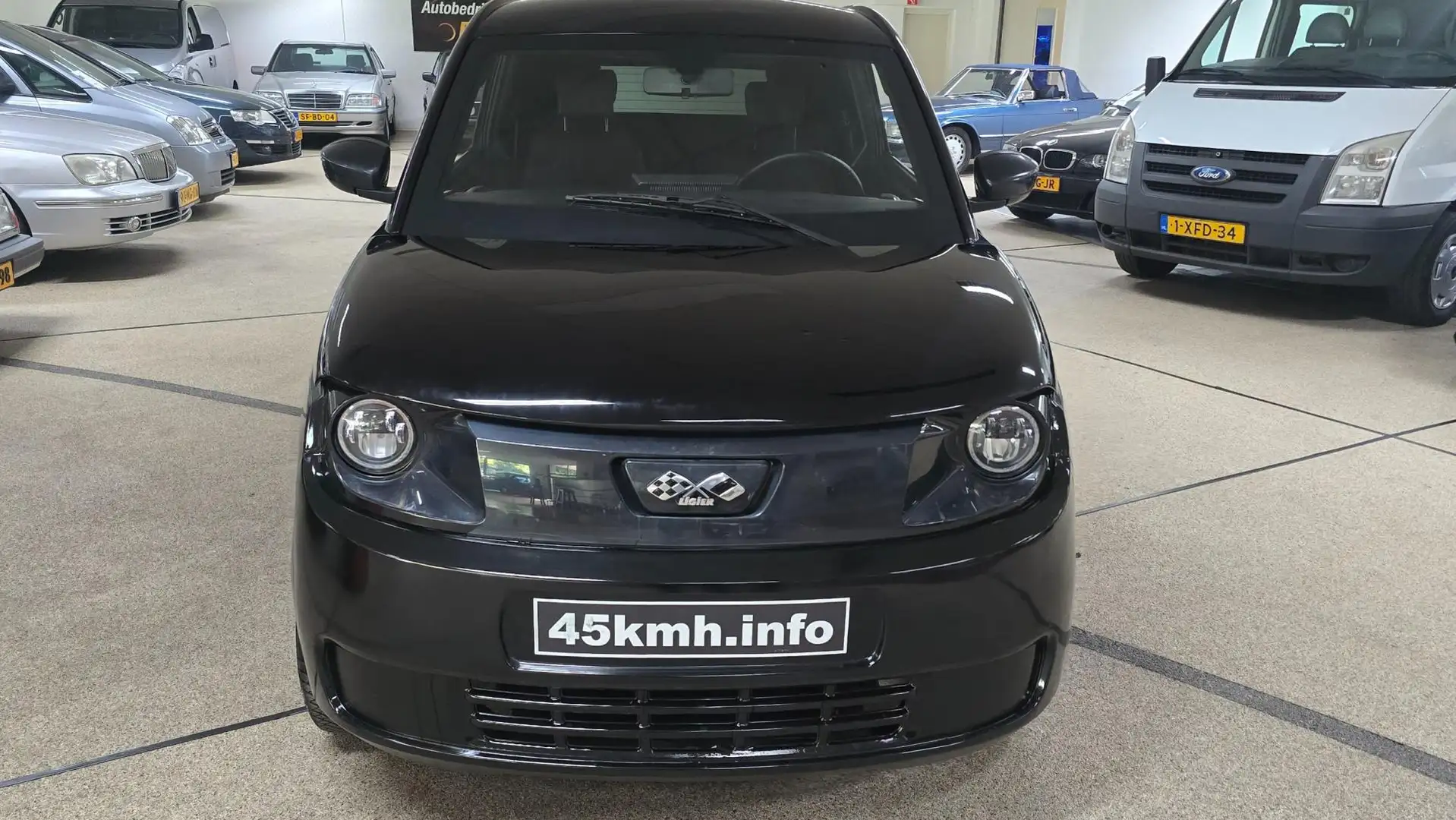 Ligier Myli Brommobiel G.OOD 4 kWh 2700km!! Nieuwstaat. Vol el Zwart - 2