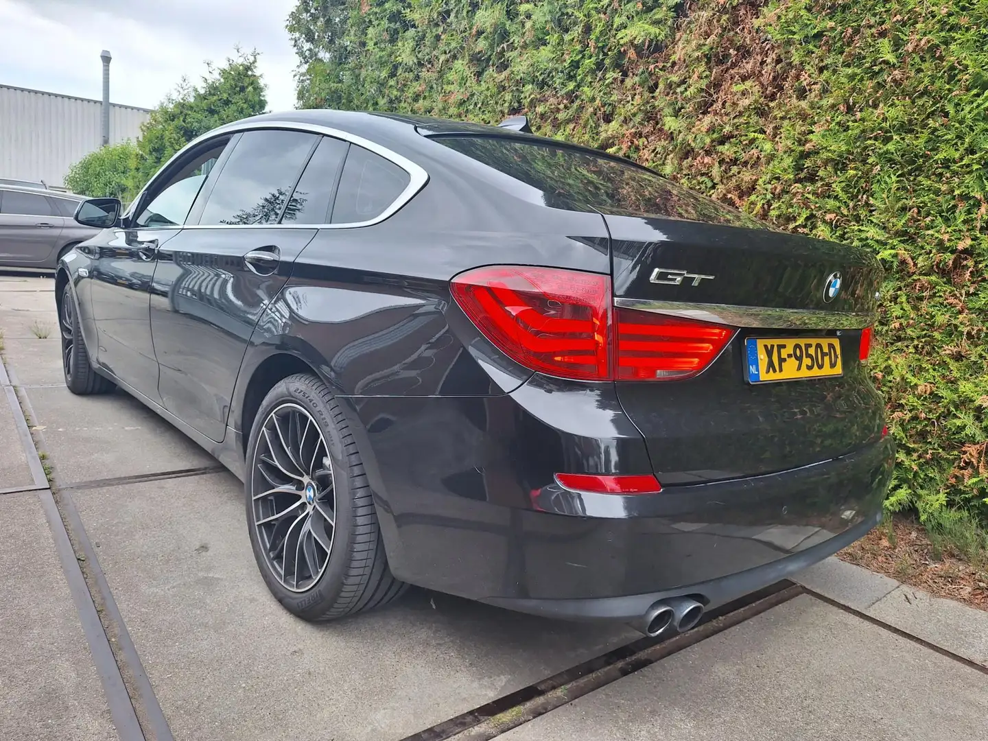 BMW 530 5-serie Gran Turismo 530d High Executive Zwart - 2