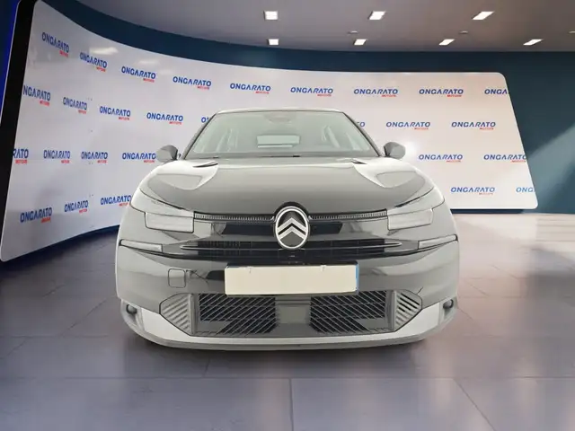 Citroen C4 view 2