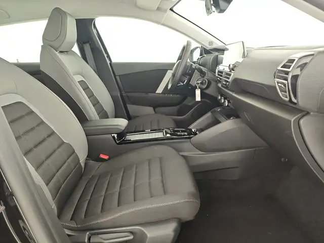Citroen C4 view 11