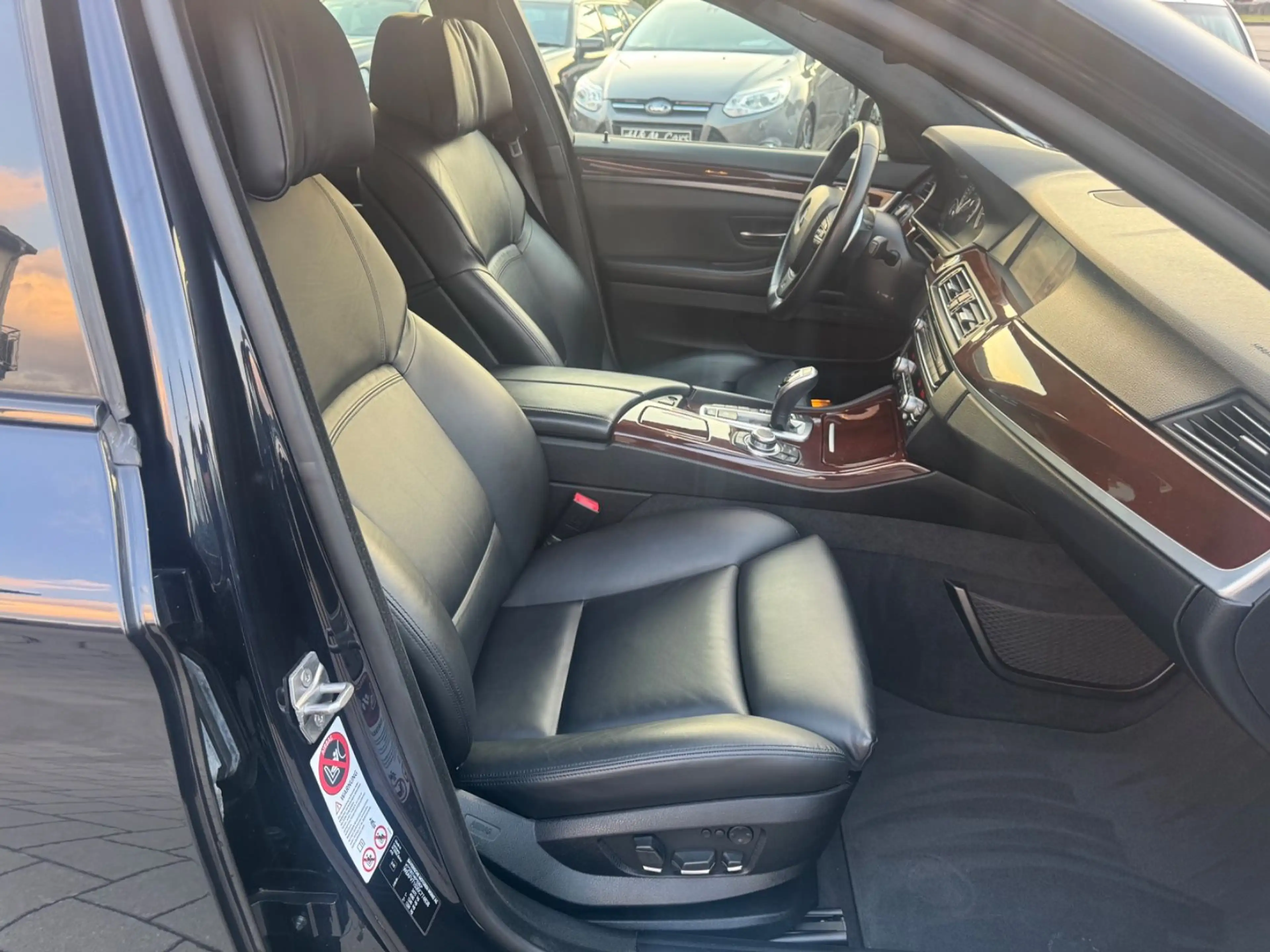 BMW 550 d xDrive/Nightvision/HUD/Massage/Softclose — photo 11