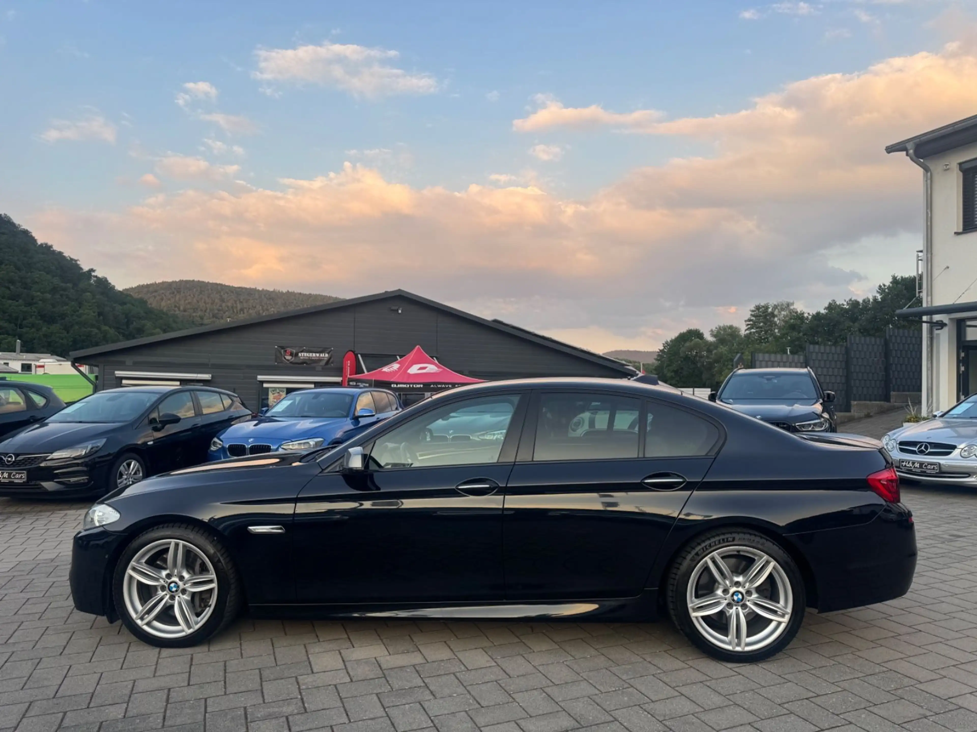 BMW 550 d xDrive/Nightvision/HUD/Massage/Softclose — photo 8