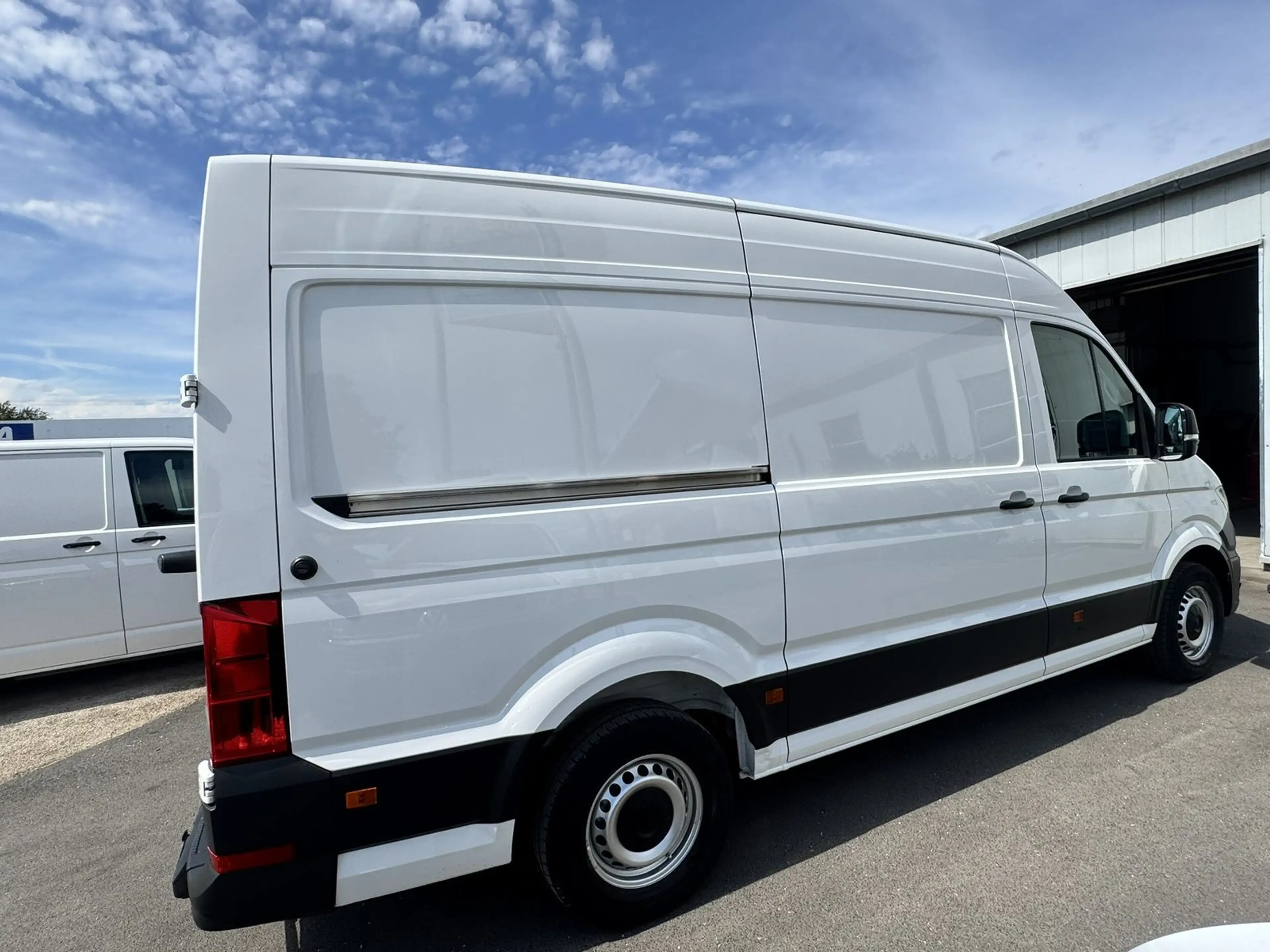 Volkswagen Crafter Kasten 35 MR L2H2 NAVI*Kamera*Klima — photo 5