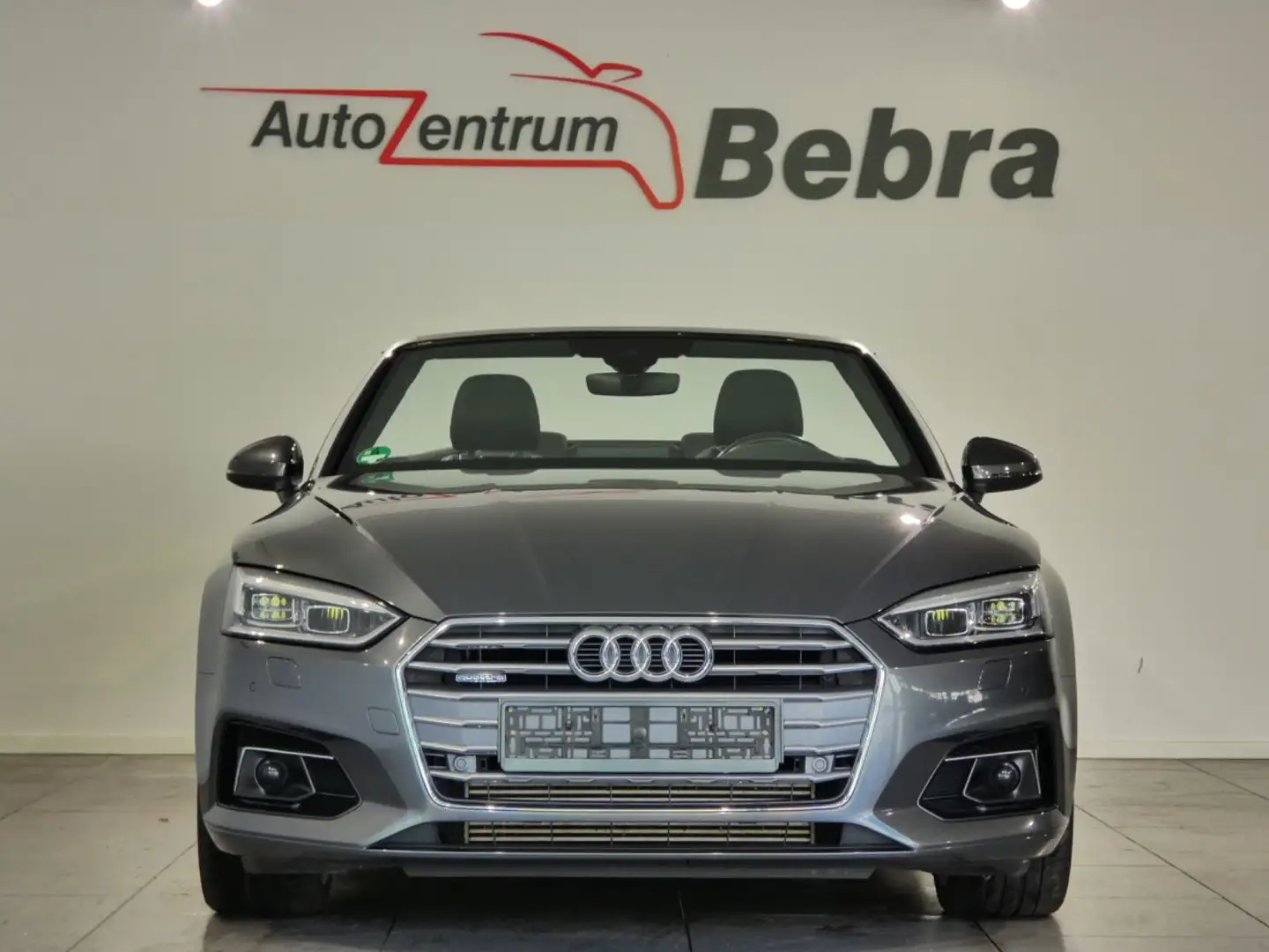 Audi A5 Cabriolet 45 TFSI quattro S-Line Sport Plus Grau - 2
