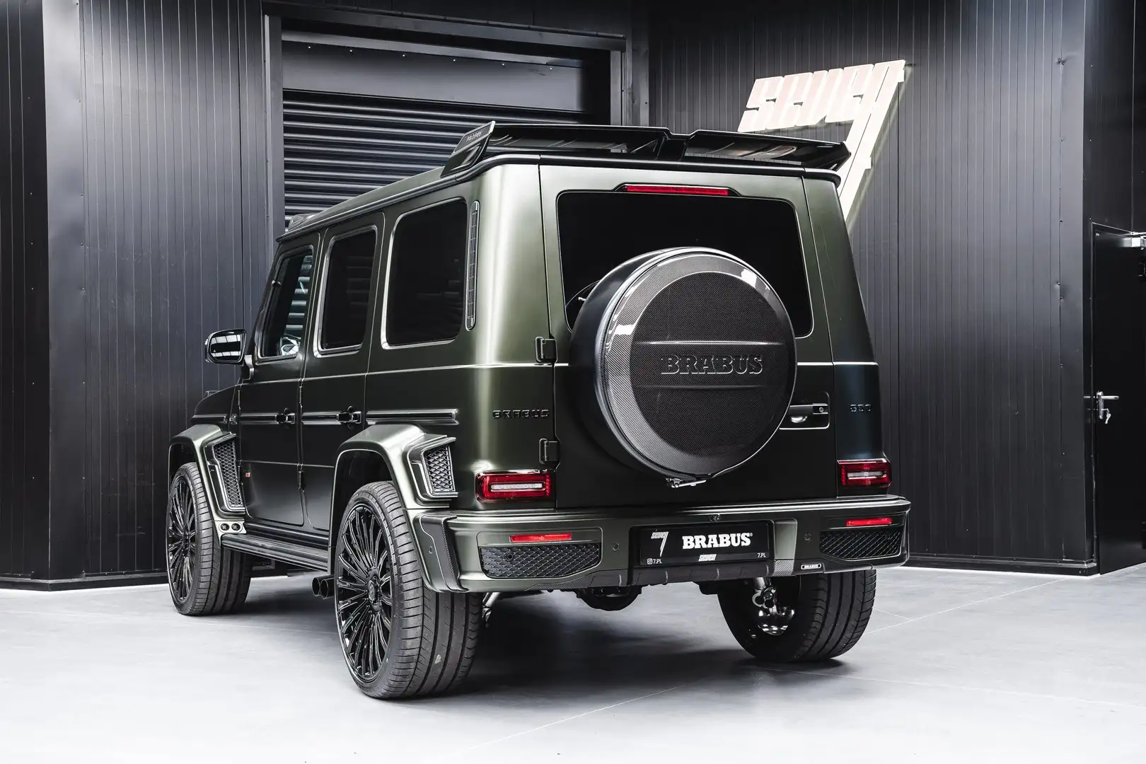 Mercedes-Benz G 63 AMG BRABUS G800 Production 2025 Carbon Pack I & III Vert - 2