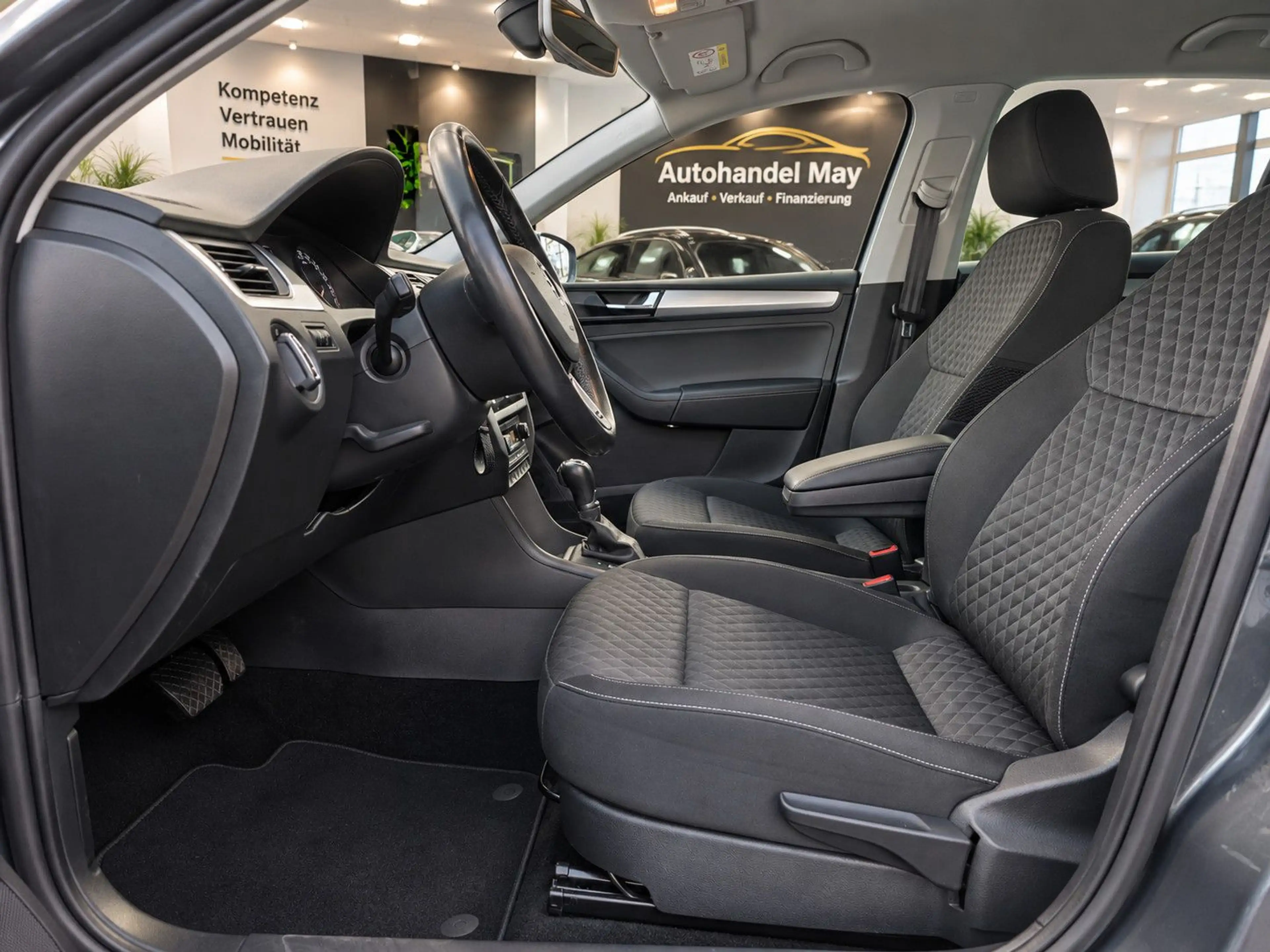 Skoda Rapid/Spaceback 1.4 Automatik Spaceback Drive — photo 7