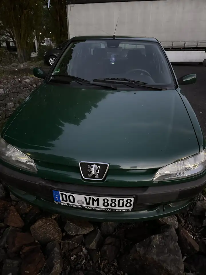 Peugeot 306