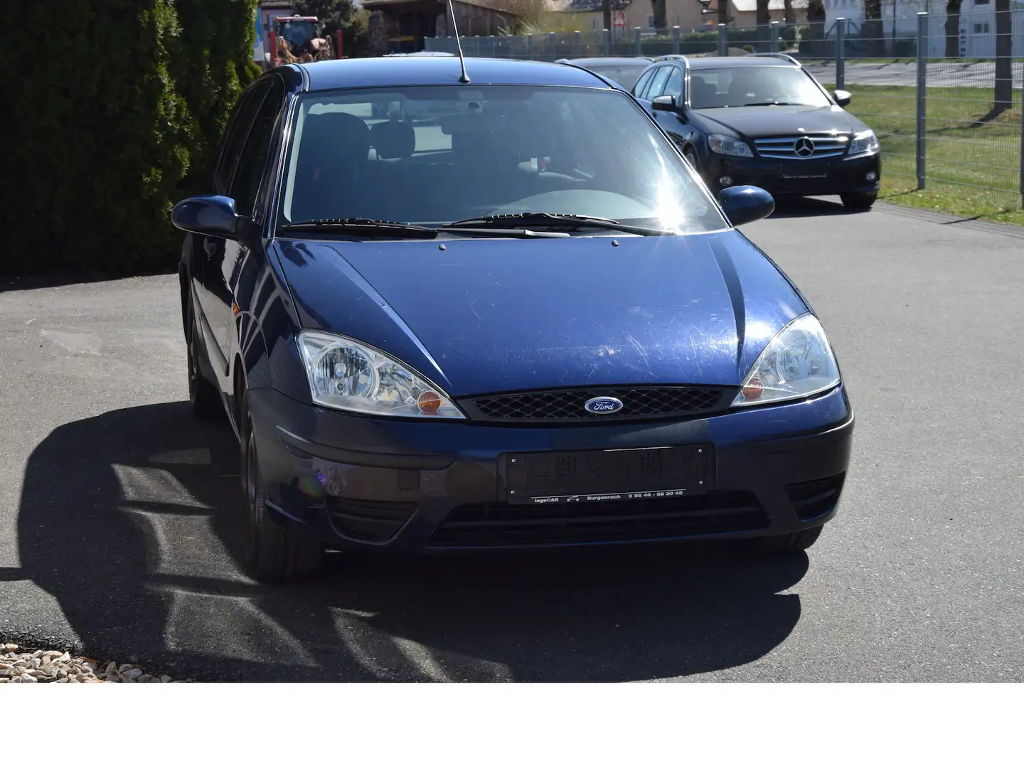 Ford Focus 1,8 TDCI 4-türig Klima AHK Bleu - 2