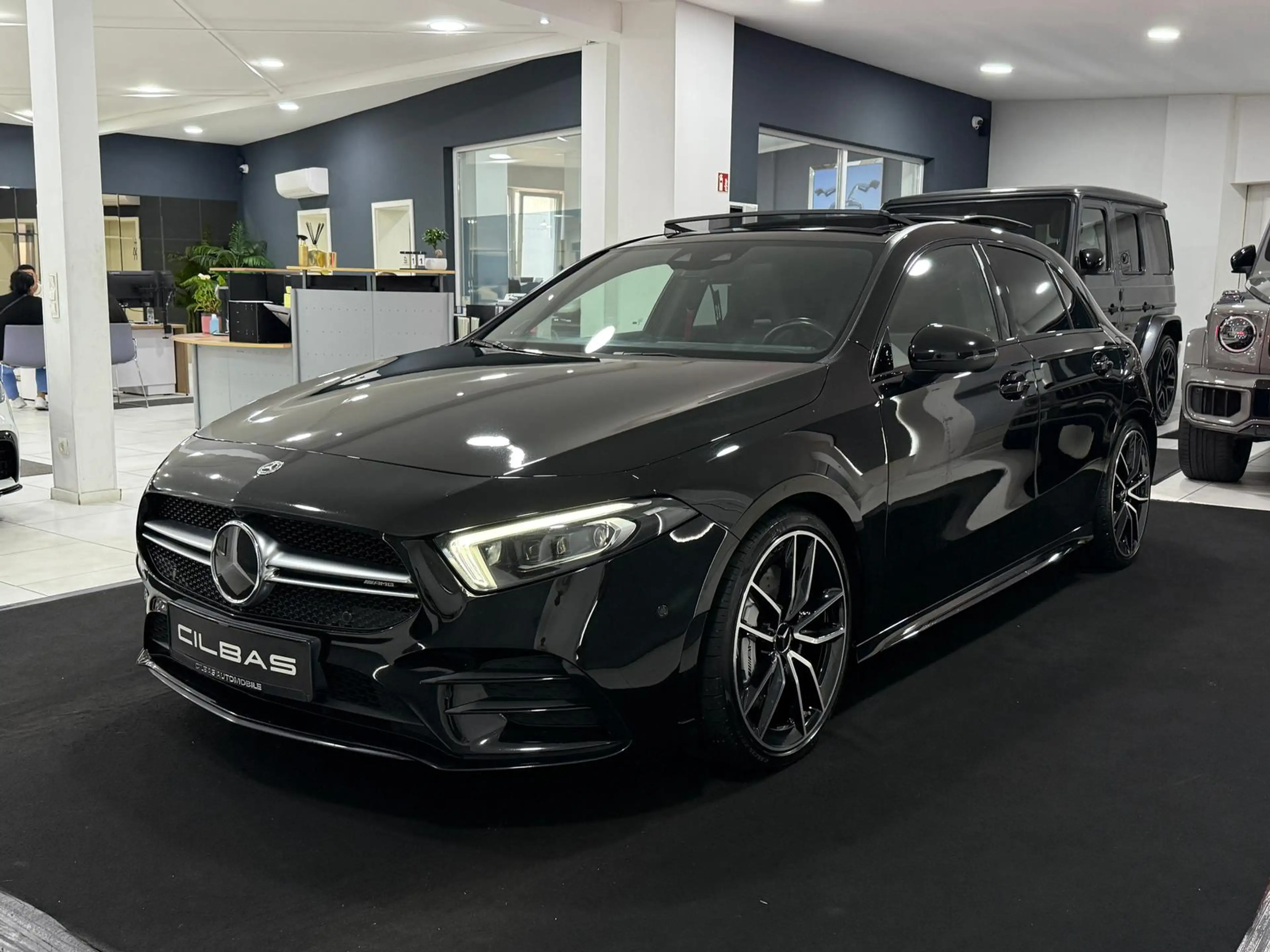 Mercedes-Benz A 35 AMG 4M*PANO*HUD*AMBI*KAM*LED*DISTR*CARPLAY* — photo 2