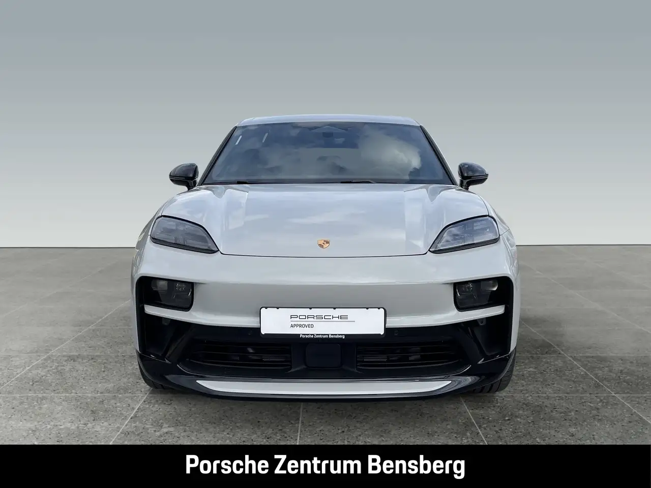 Porsche Macan GTS Electric 7