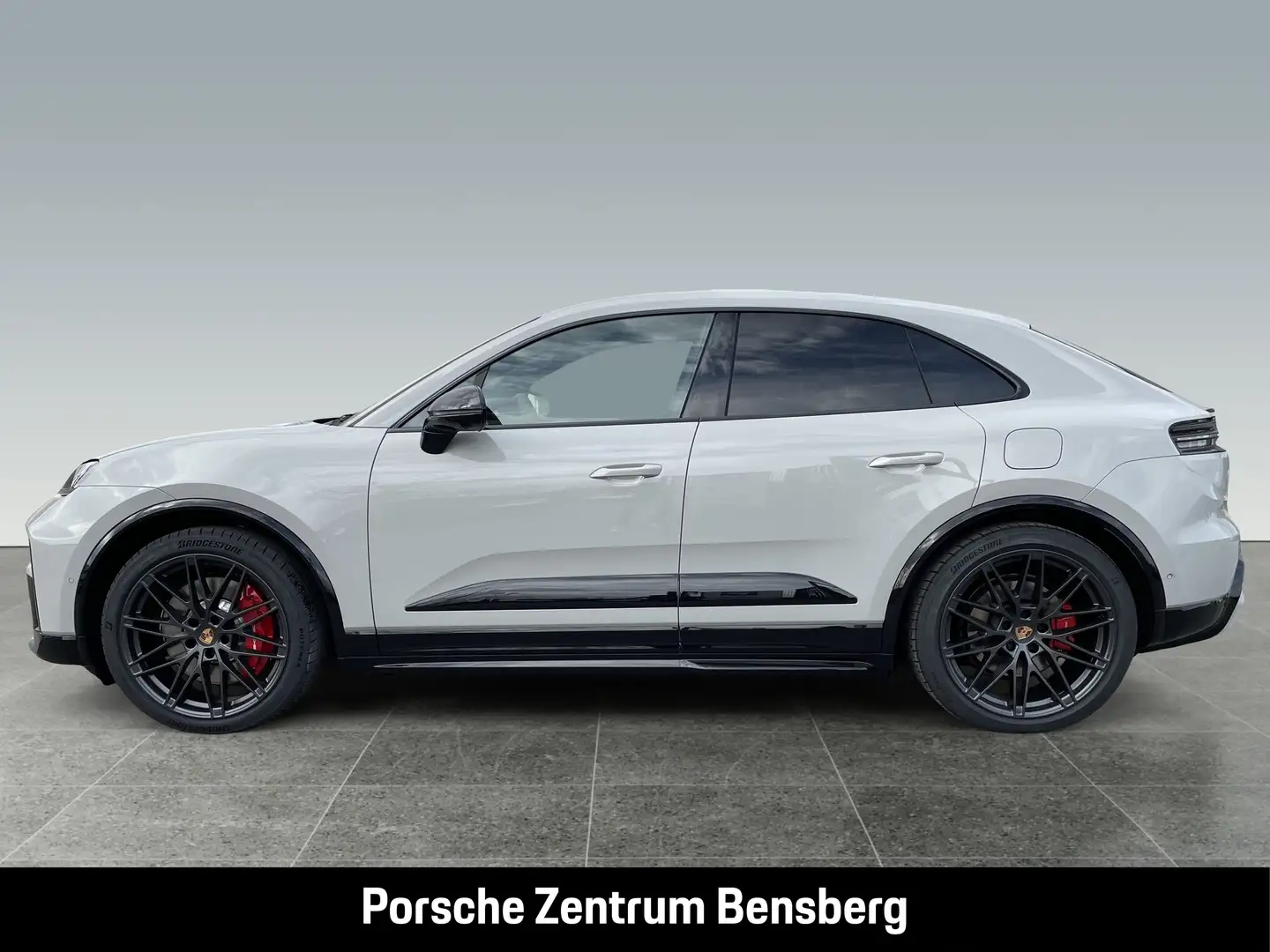 Porsche Macan GTS Electric Grau - 2