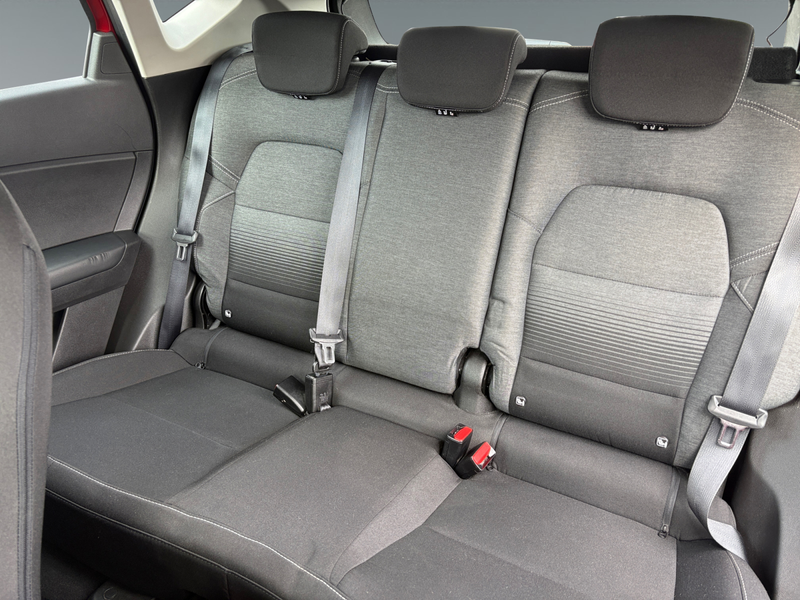 Renault Captur TCe 90 Zen — photo 13