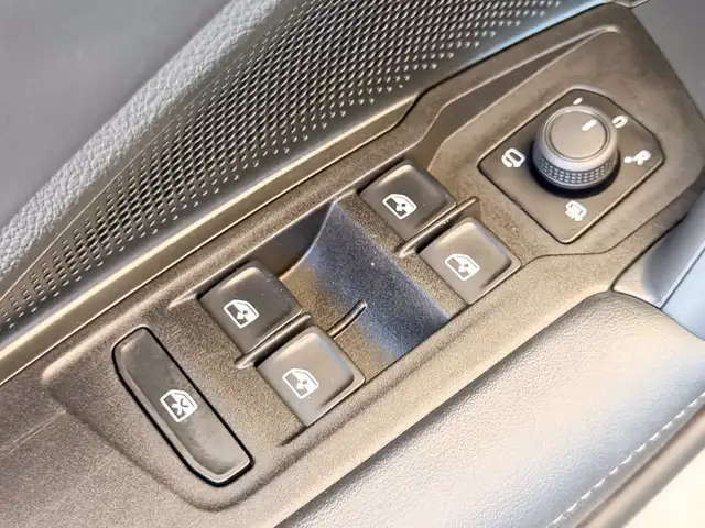 Volkswagen Tiguan view 21