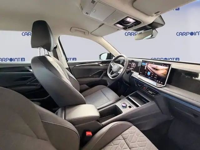 Volkswagen Tiguan view 8
