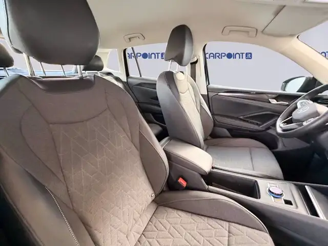 Volkswagen Tiguan view 9