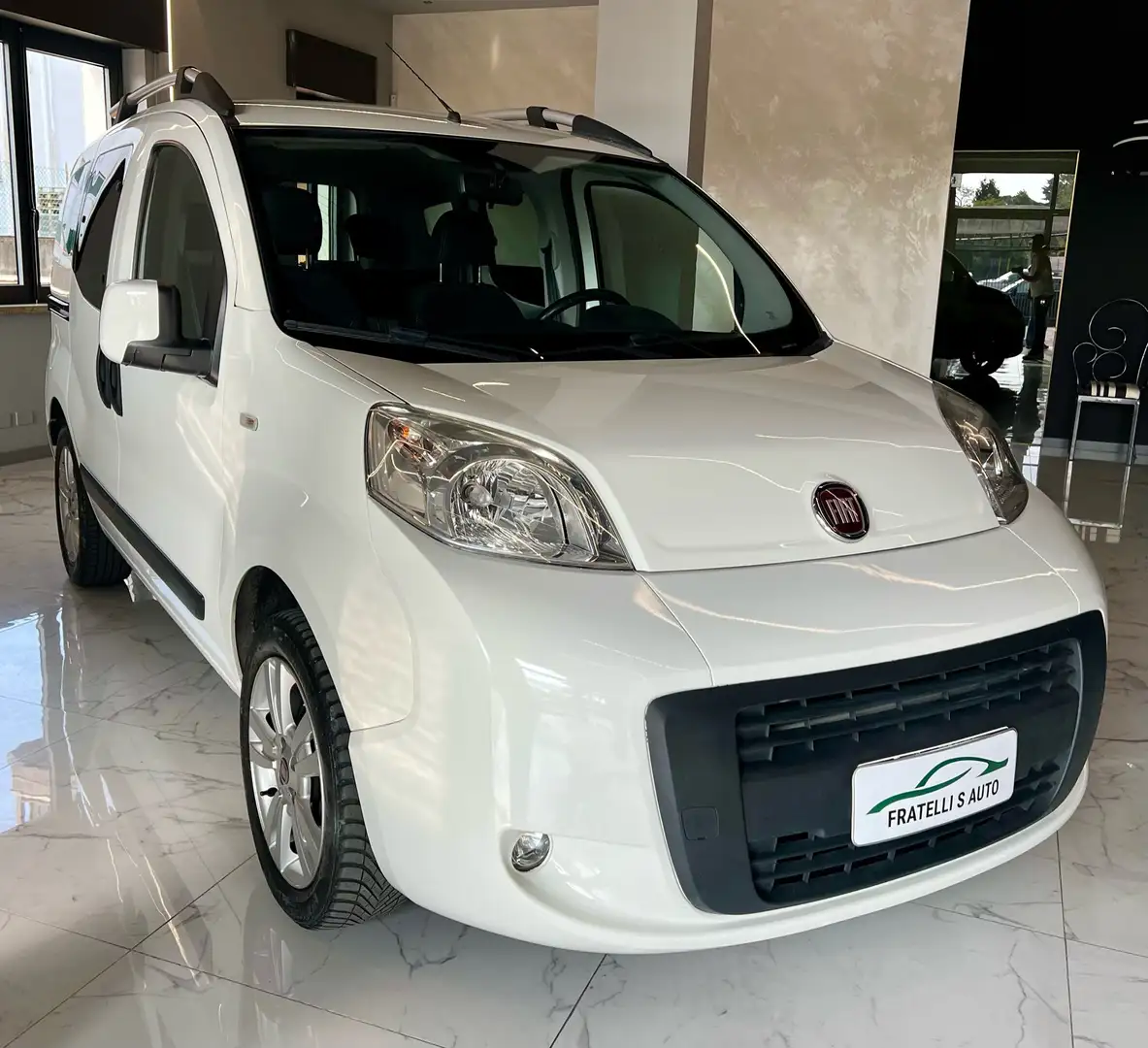 Fiat Qubo 1.4 8v natural power 70cv -  PER NEOPATENTATI Beyaz - 2