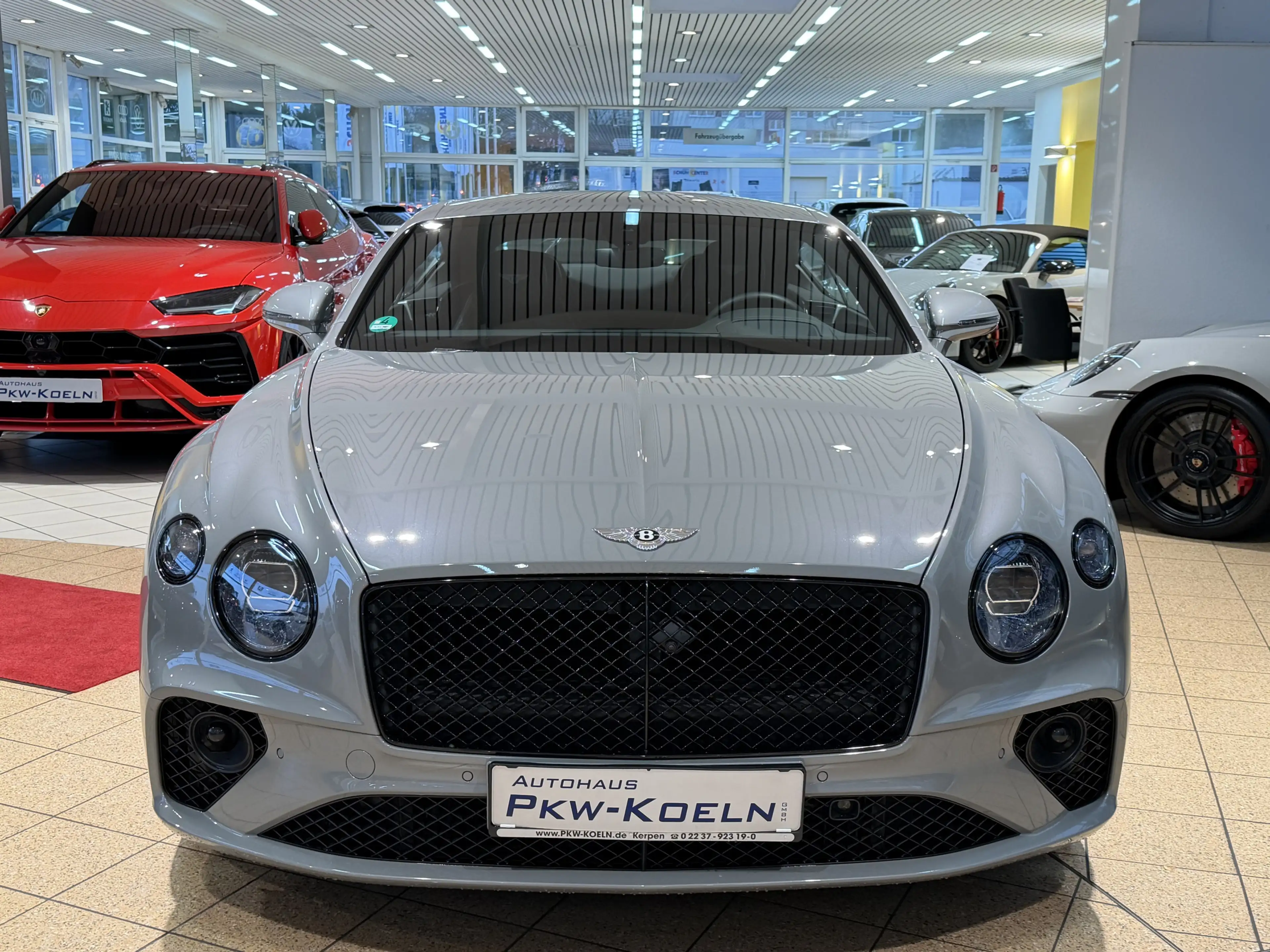Bentley Continental GT V8 Mulliner *BLACK-LiNE* — photo 5
