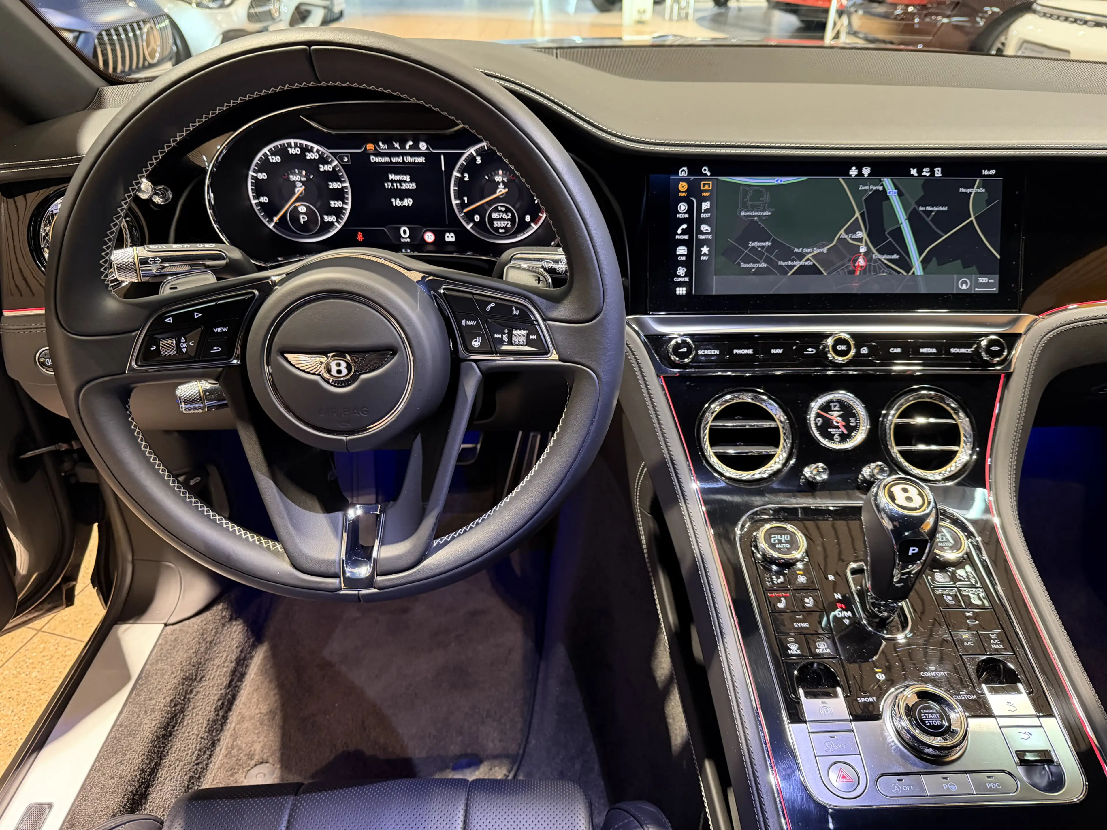 Bentley Continental GT V8 Mulliner *BLACK-LiNE* — photo 9