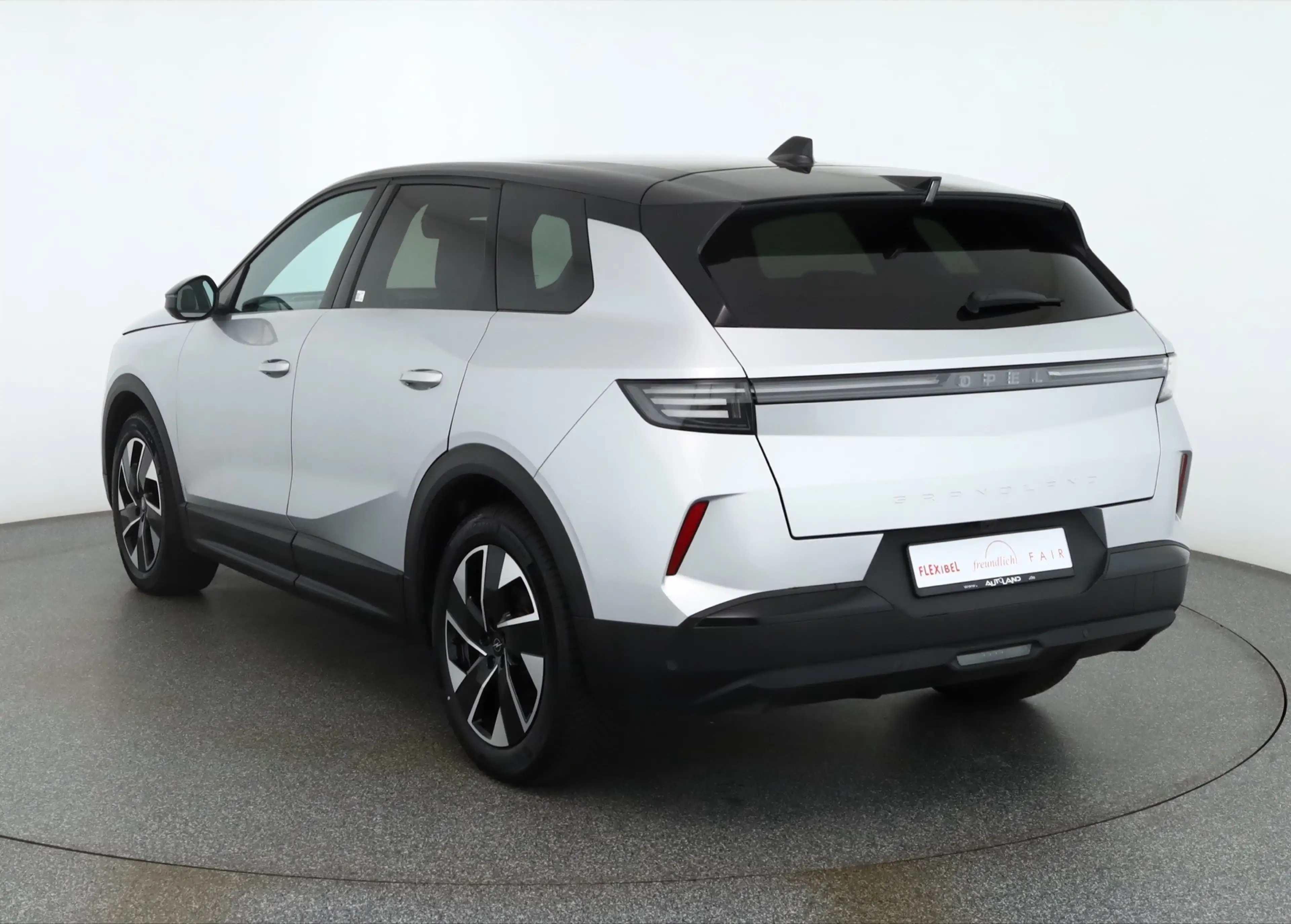 Opel Grandland GS 1.2DI Turbo Hybrid Aut. LED ACC Navi — photo 3