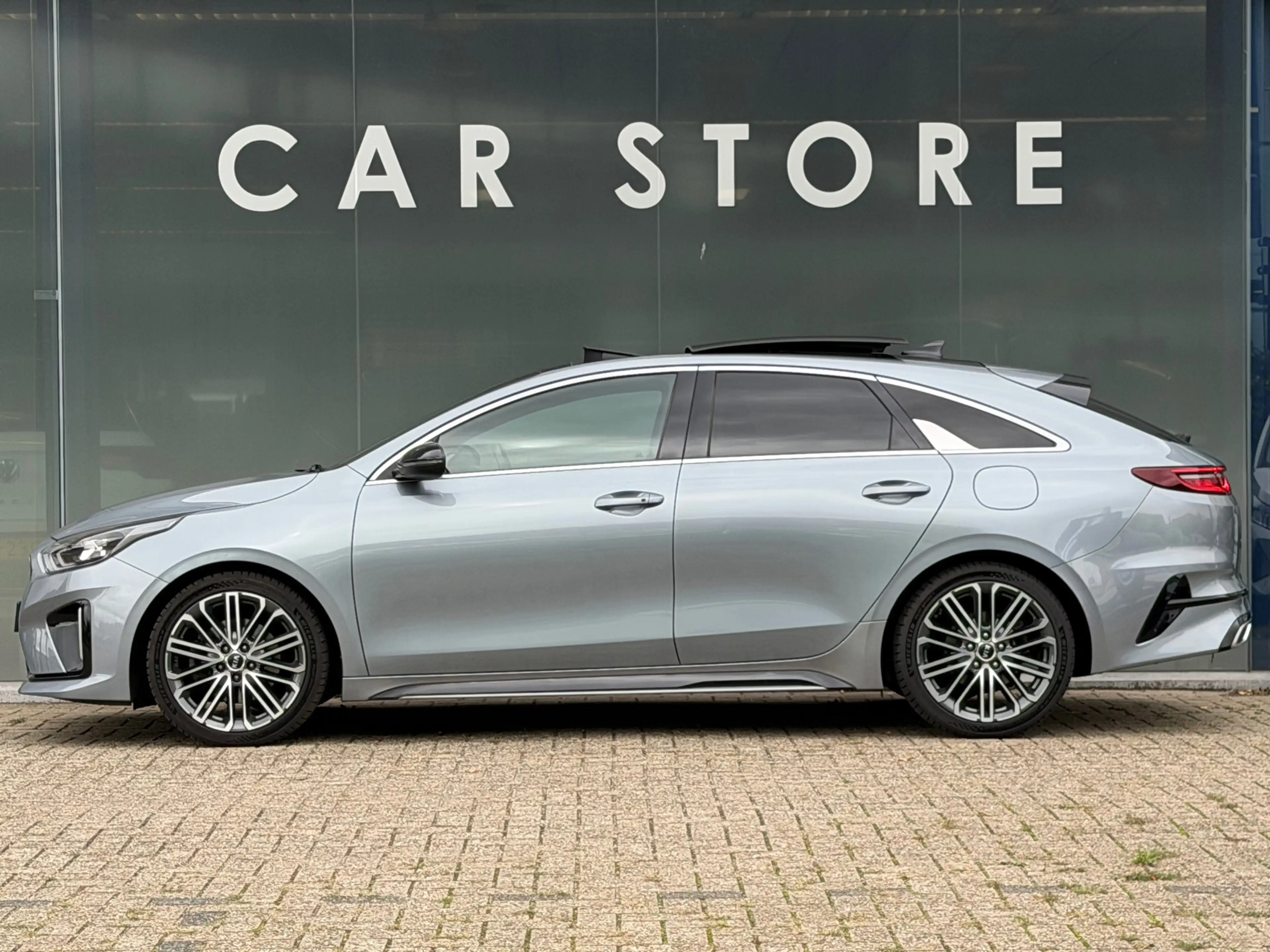 Kia ProCeed / pro_cee'd 1.4 T-GDI GT-PlusLine PANO/LED/Virtual/Camera/Eers — photo 2