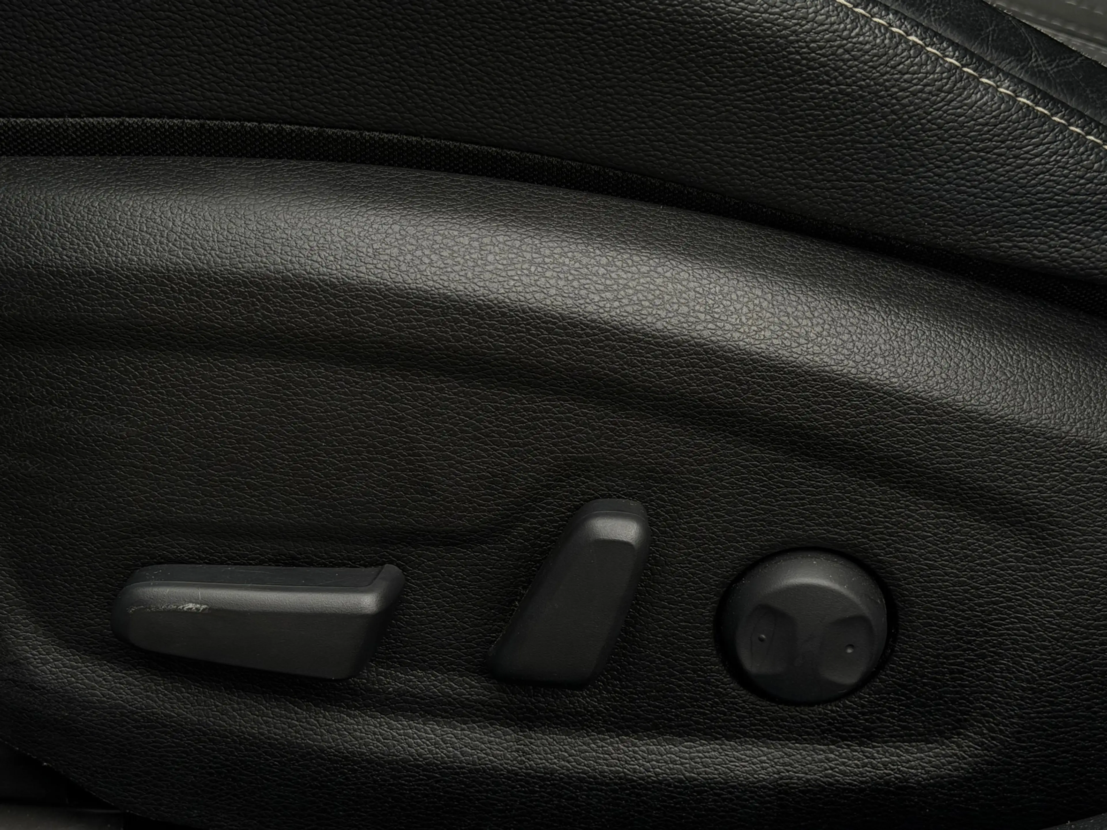 Kia ProCeed / pro_cee'd 1.4 T-GDI GT-PlusLine PANO/LED/Virtual/Camera/Eers — photo 23