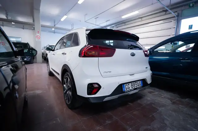 Kia Niro view 2