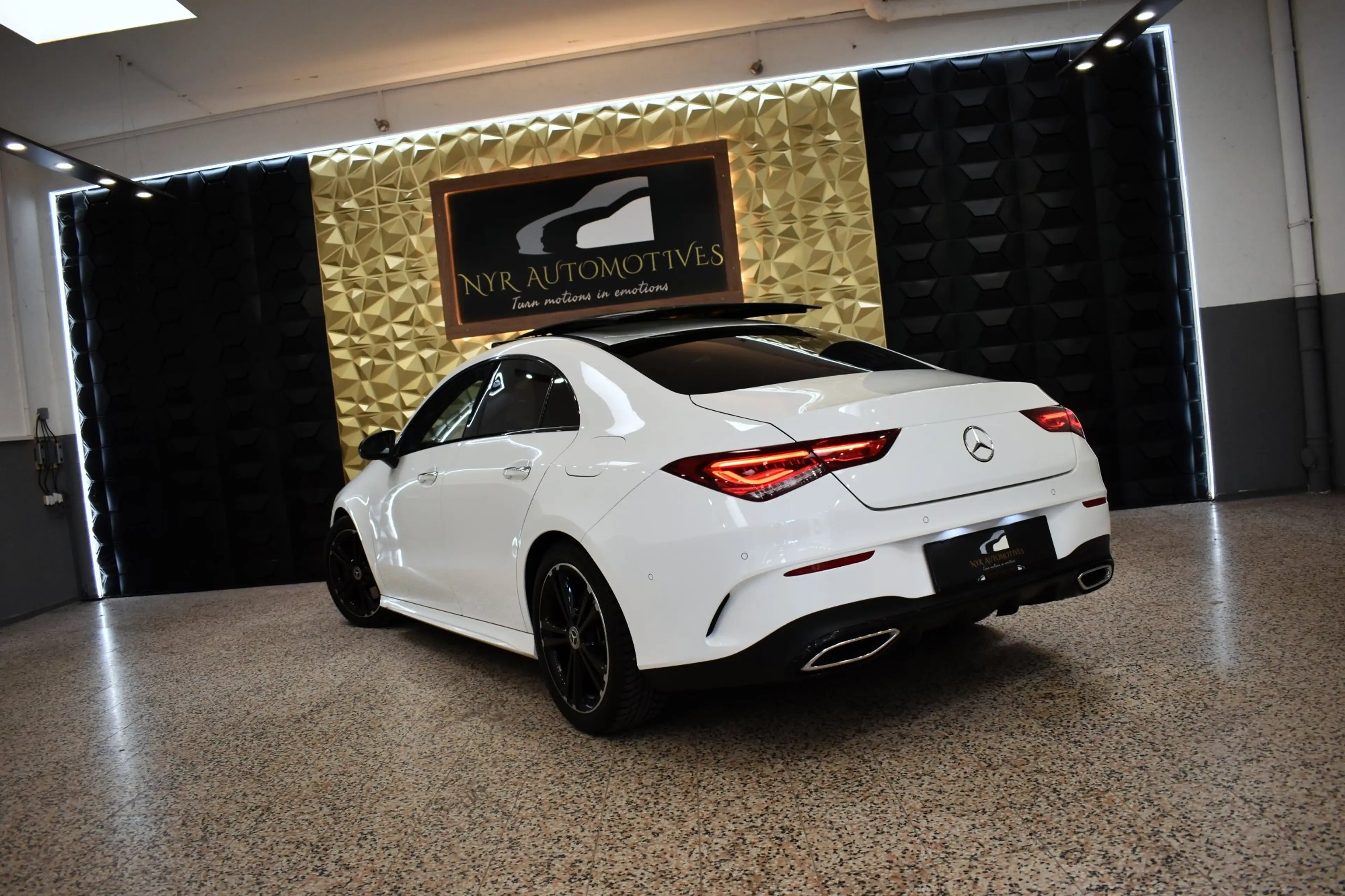 Mercedes-Benz CLA 220 d 4Matic Aut. AMG LINE, PANO, KAMERA, MEMORY, AHK — photo 2