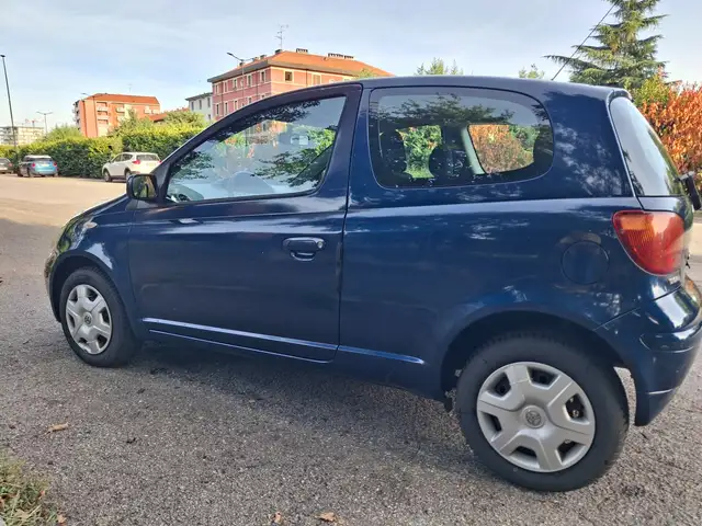 Toyota Yaris view 8